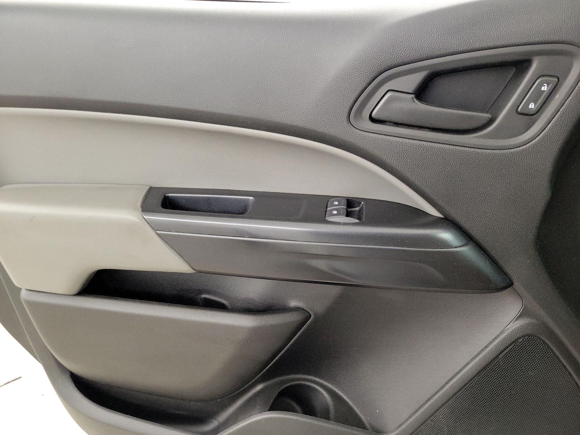 Thumbnail: 2019 Chevrolet Colorado - 12