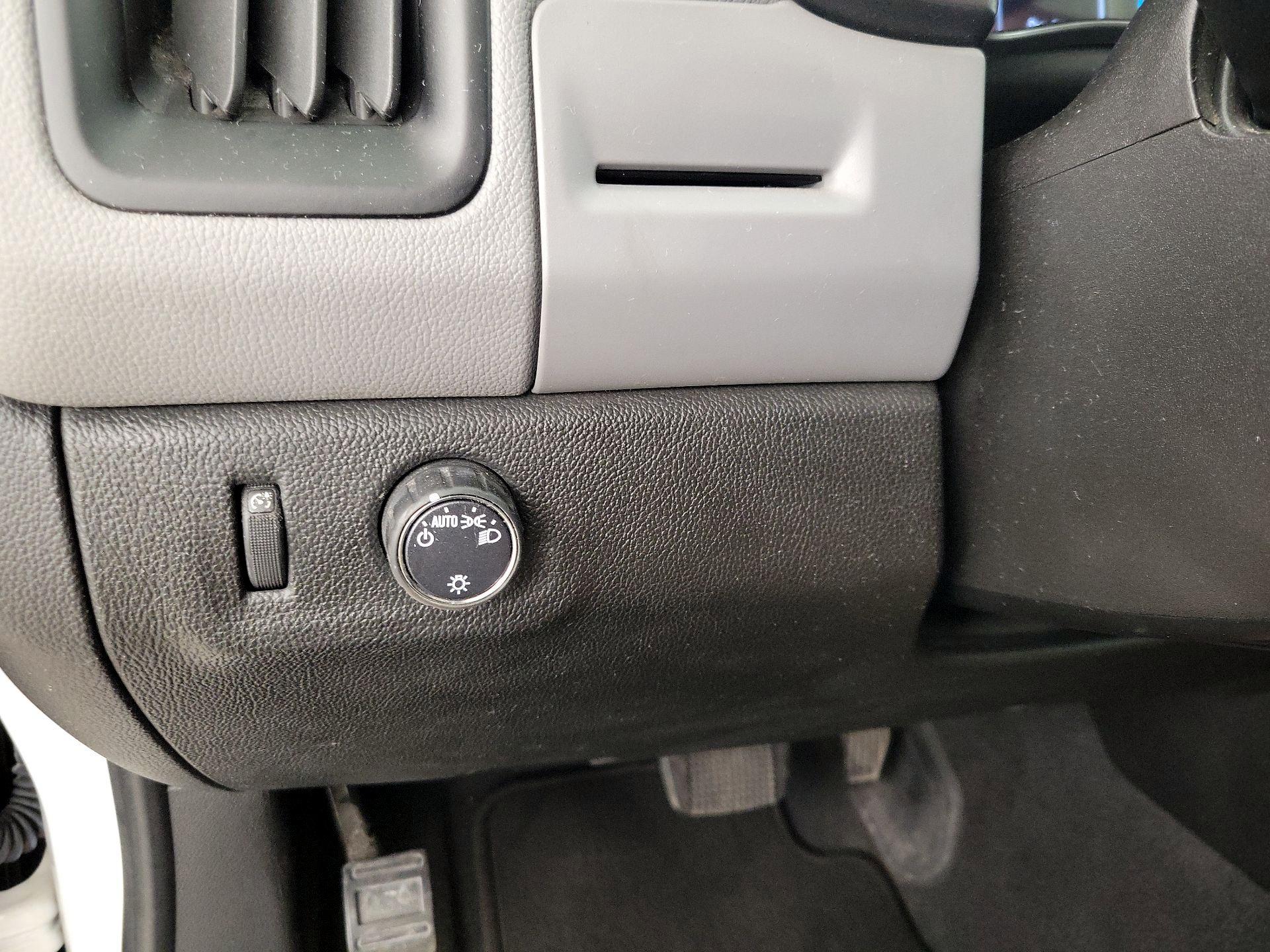 Thumbnail: 2019 Chevrolet Colorado - 13