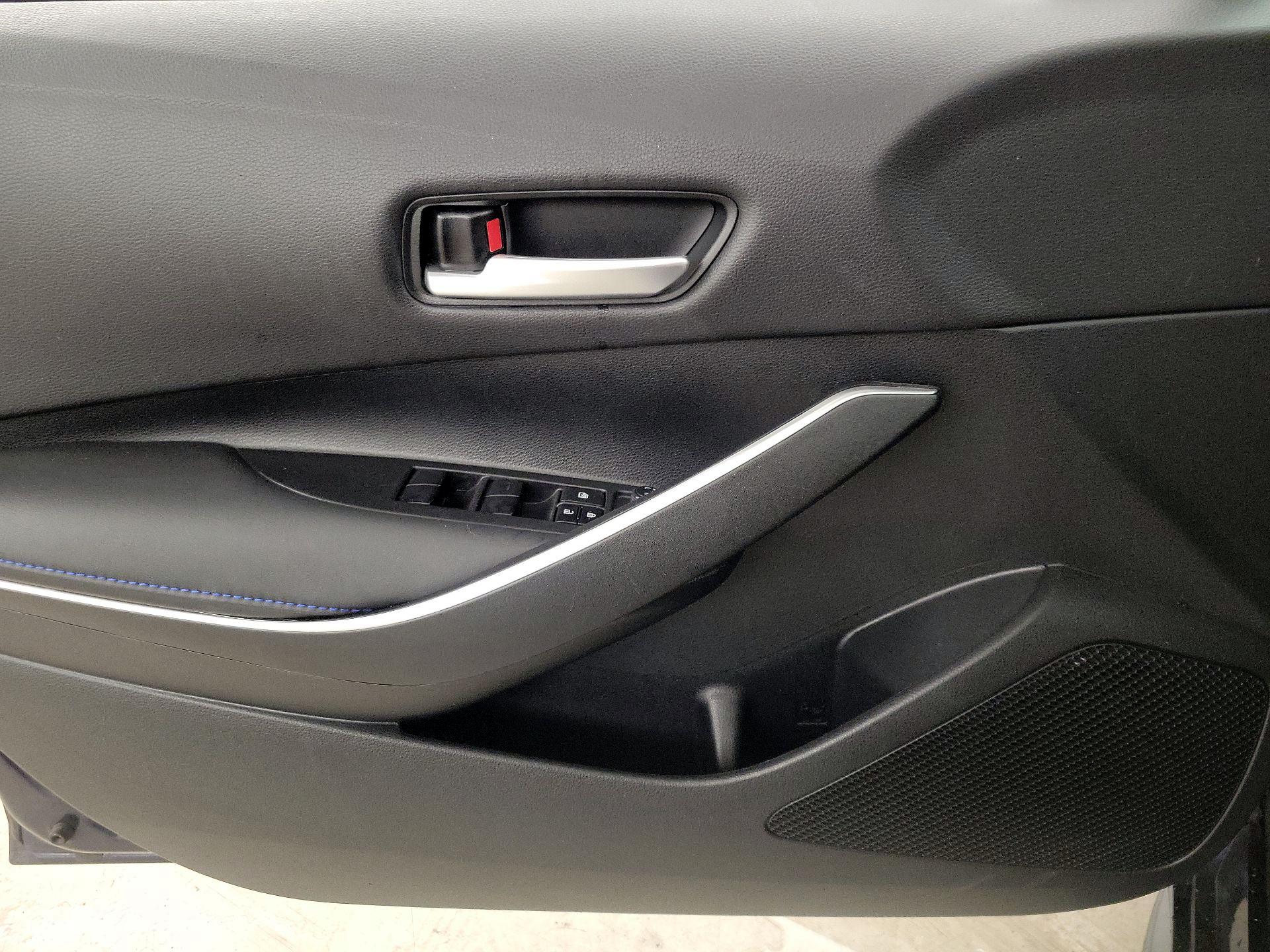 Thumbnail: 2021 Toyota Corolla - 12