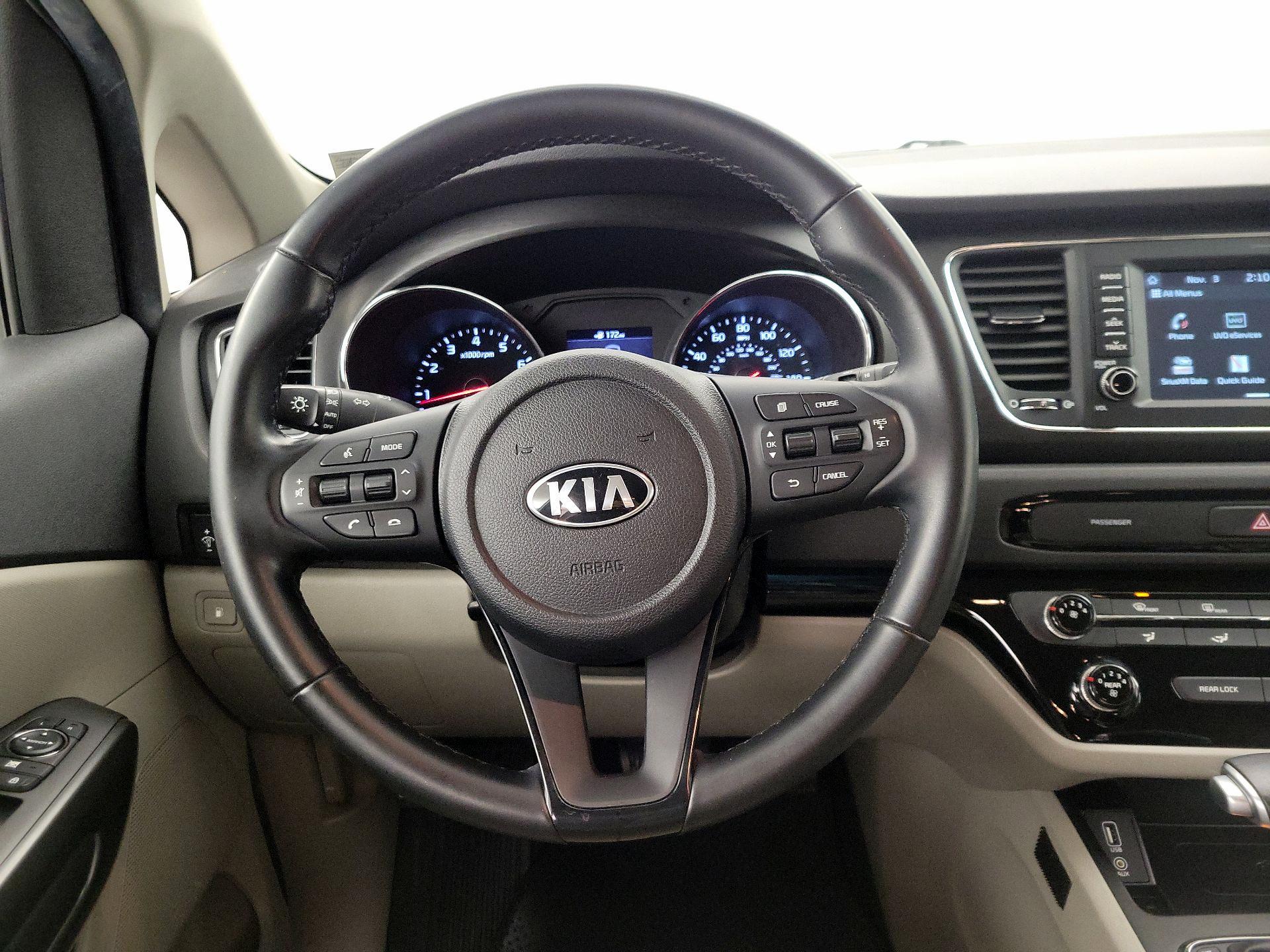 Thumbnail: 2021 Kia Sedona - 10