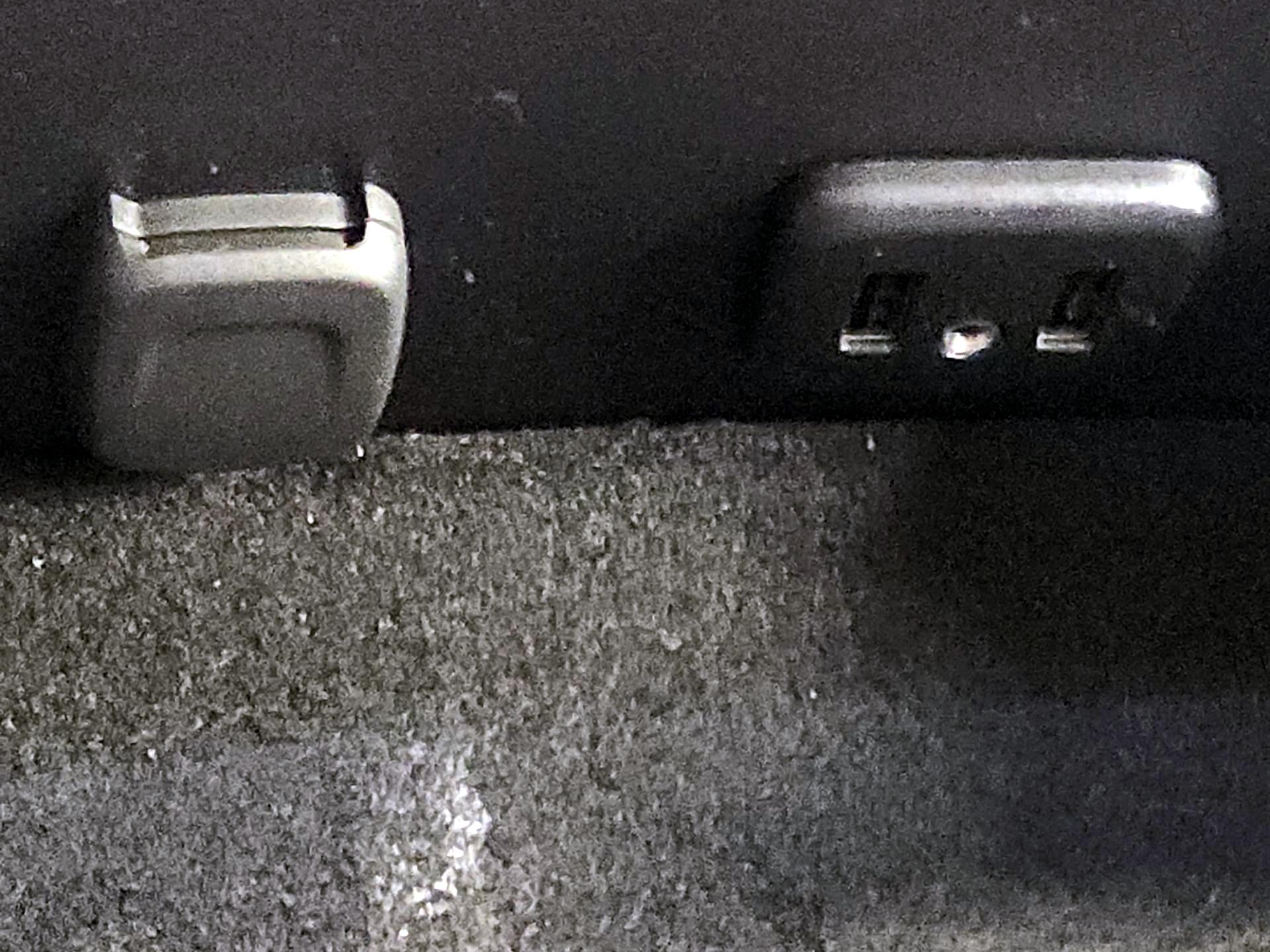 Thumbnail: 2018 Chevrolet Silverado 1500 - 19