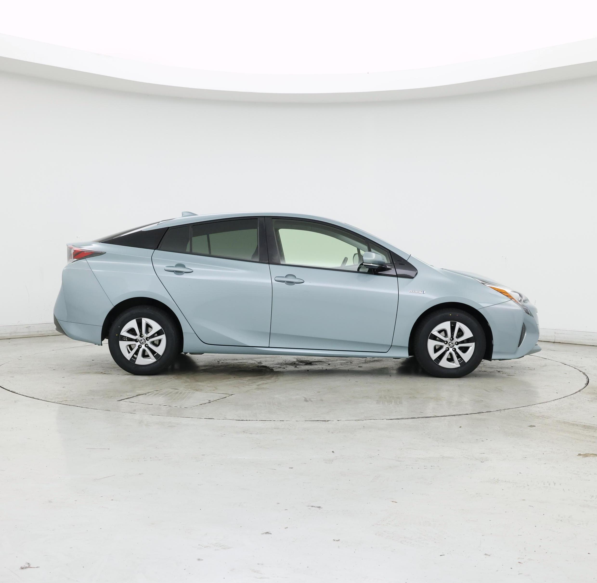 Thumbnail: 2016 Toyota Prius - 7
