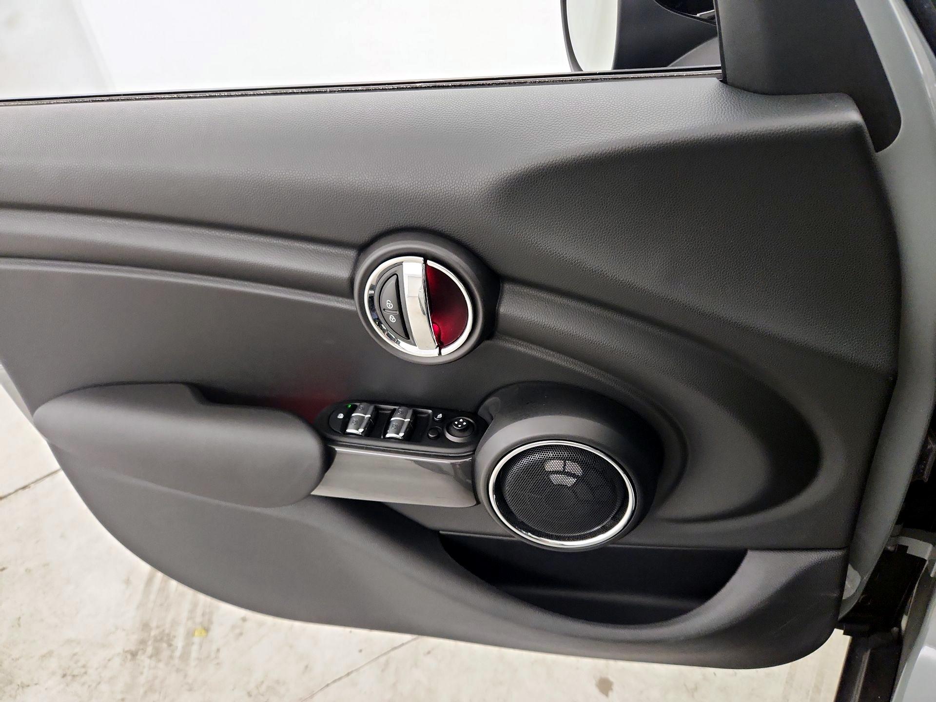 Thumbnail: 2018 MINI Cooper Hardtop - 12