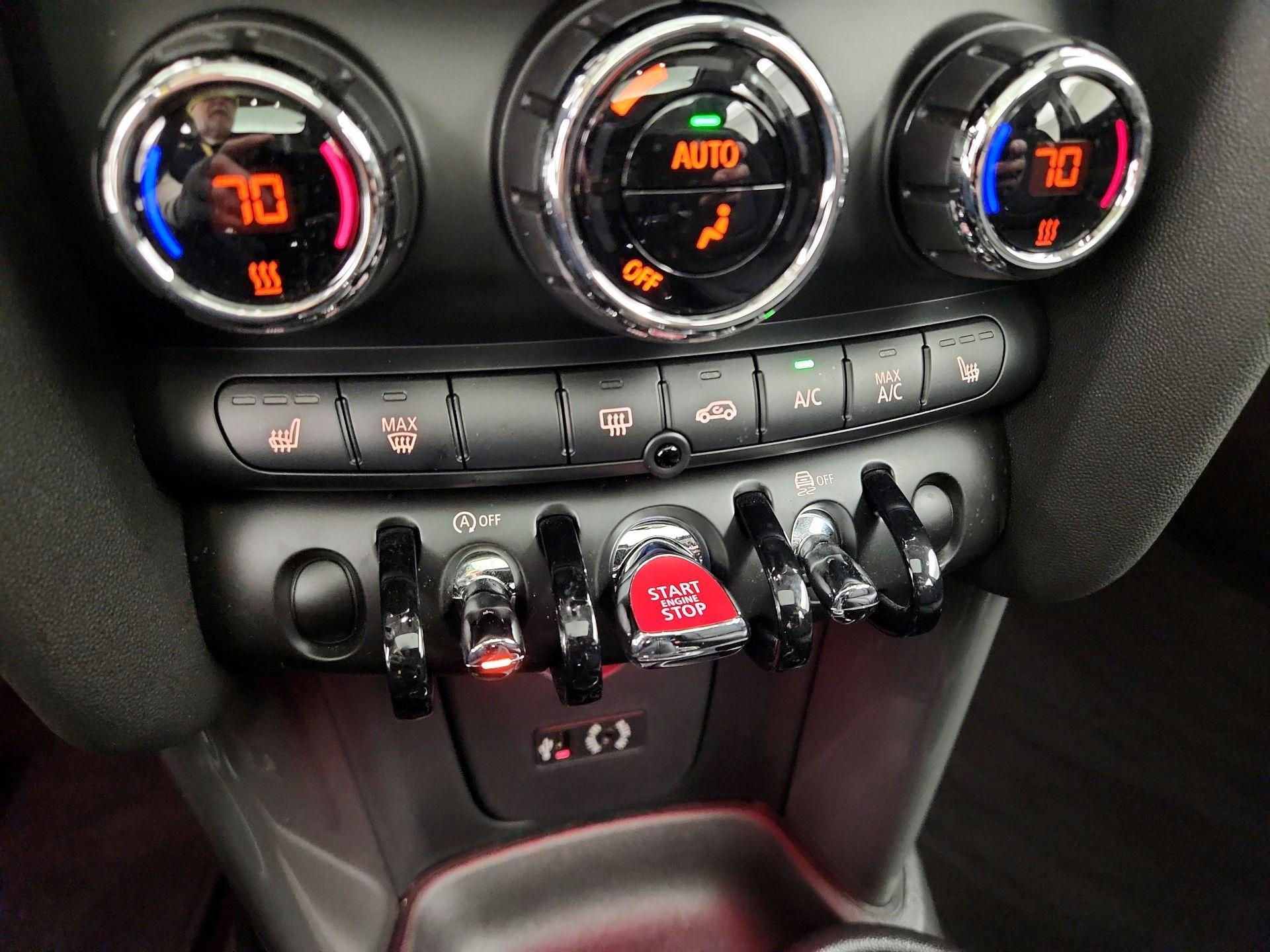 Thumbnail: 2018 MINI Cooper Hardtop - 16