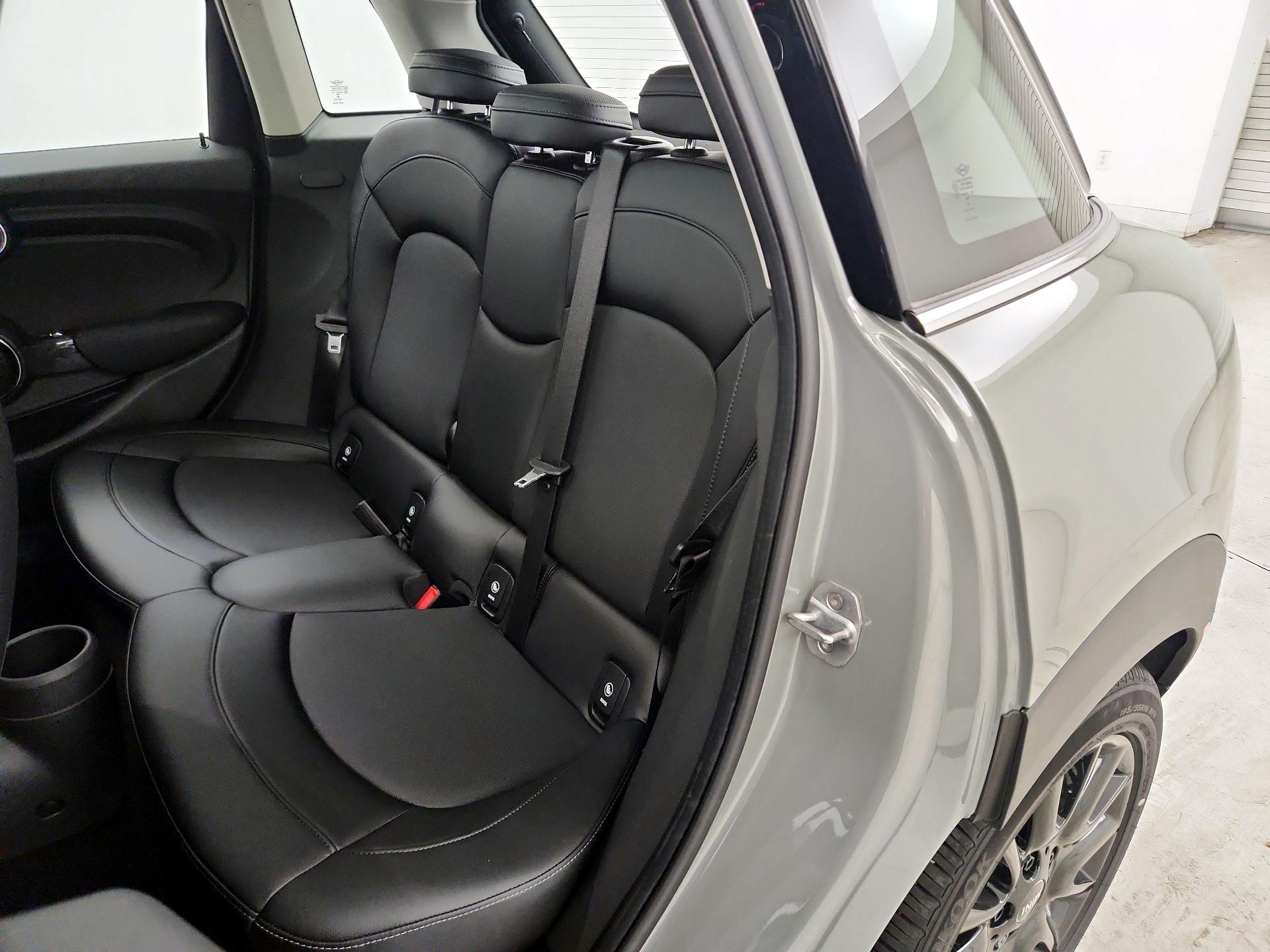 Thumbnail: 2018 MINI Cooper Hardtop - 20