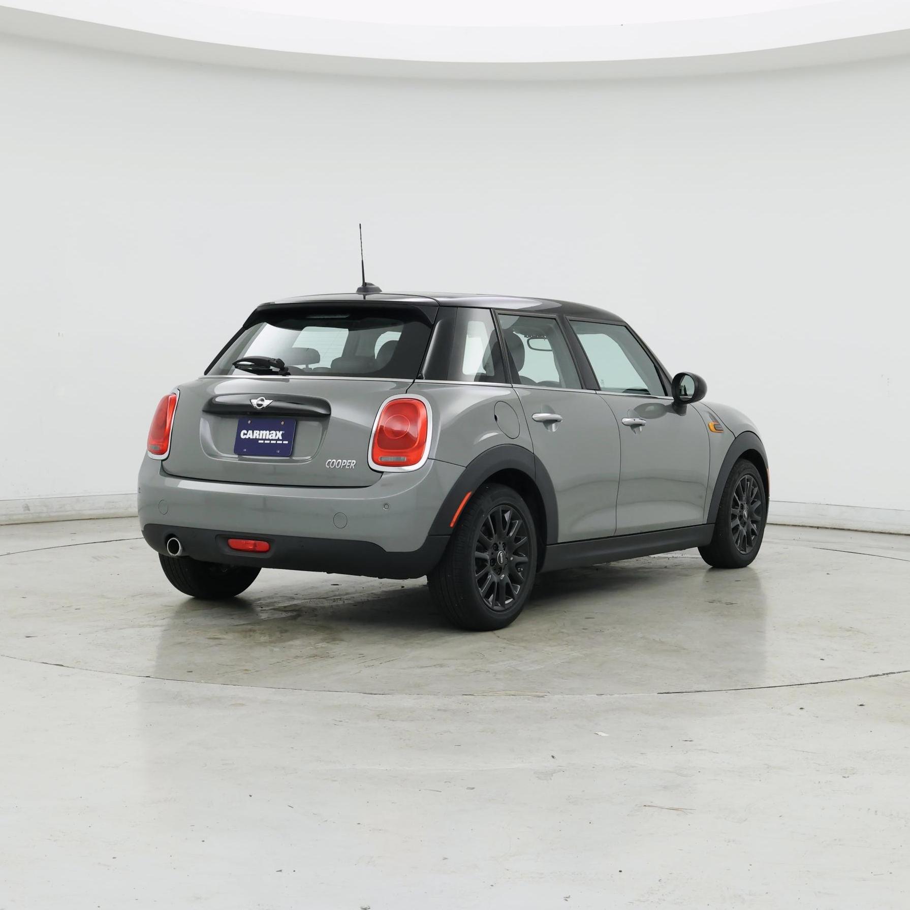 Thumbnail: 2018 MINI Cooper Hardtop - 8