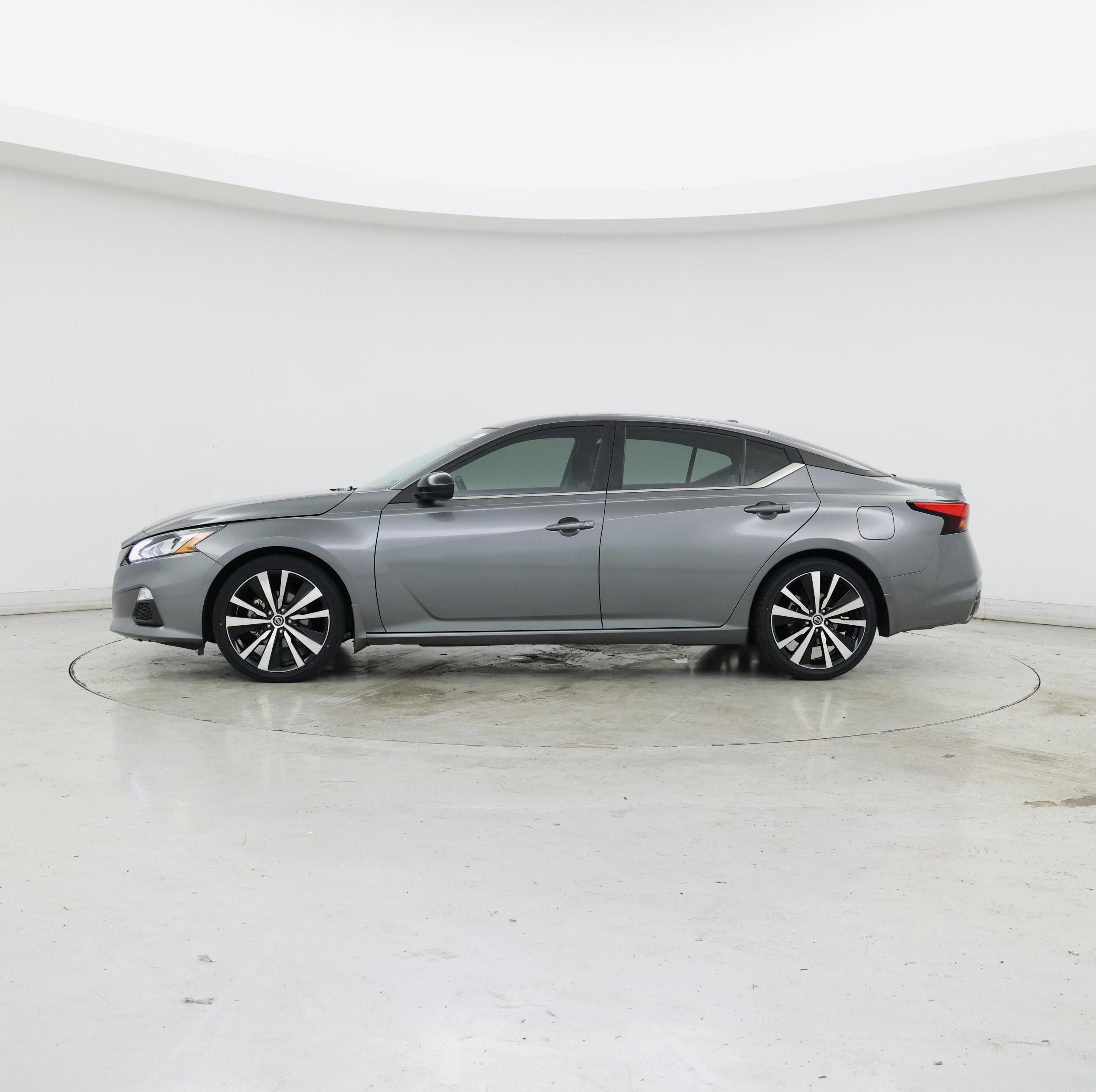 Thumbnail: 2022 Nissan Altima - 3