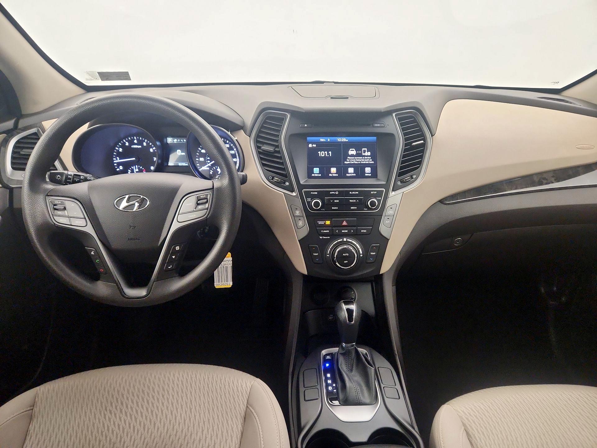 Thumbnail: 2017 Hyundai Santa Fe - 9