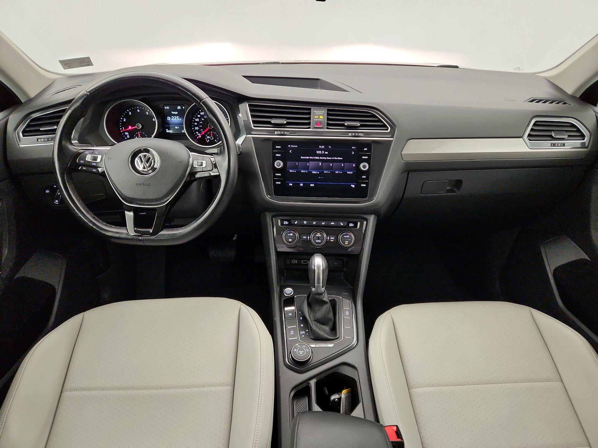 Thumbnail: 2018 Volkswagen Tiguan - 9