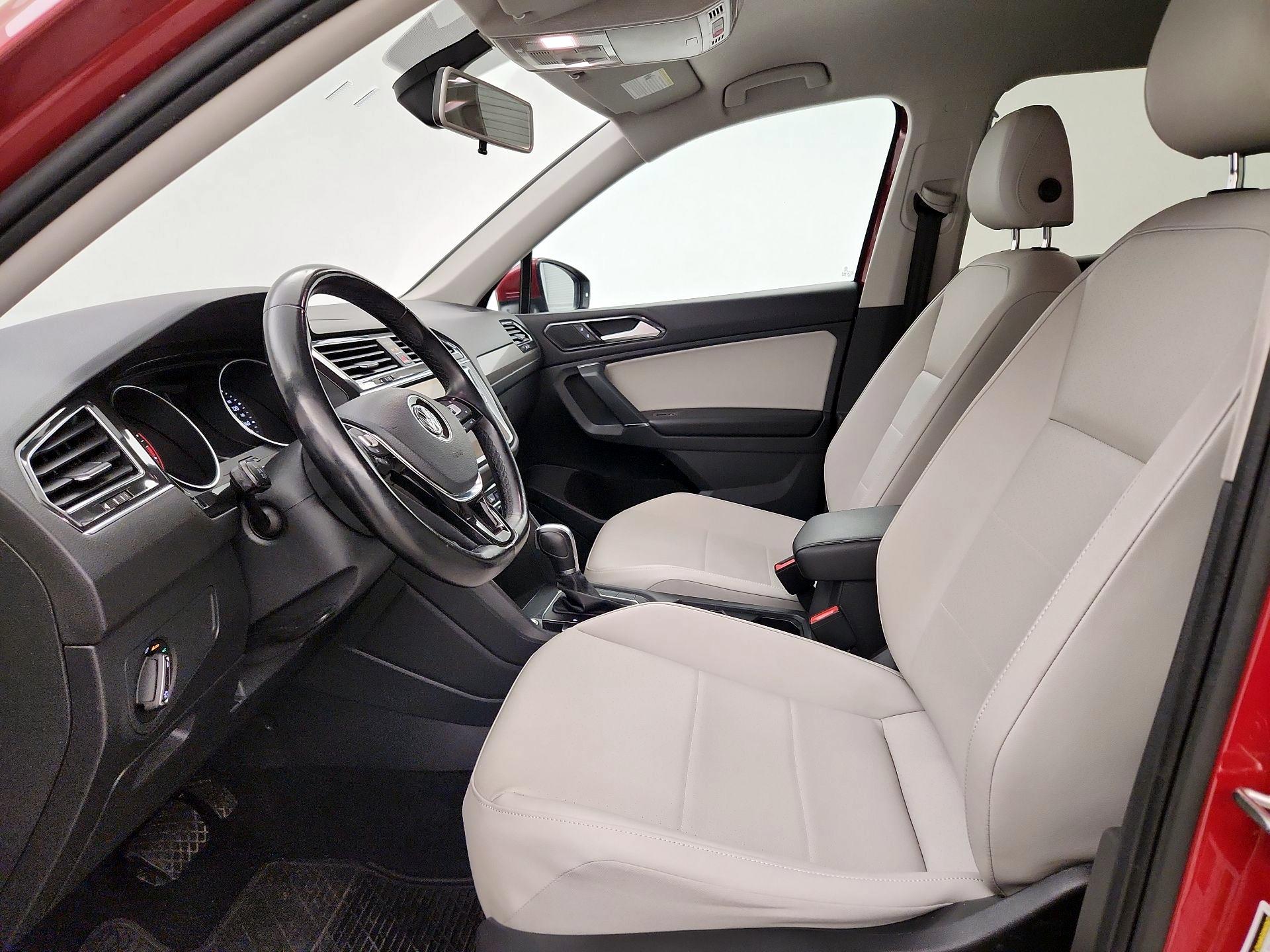 Thumbnail: 2018 Volkswagen Tiguan - 11