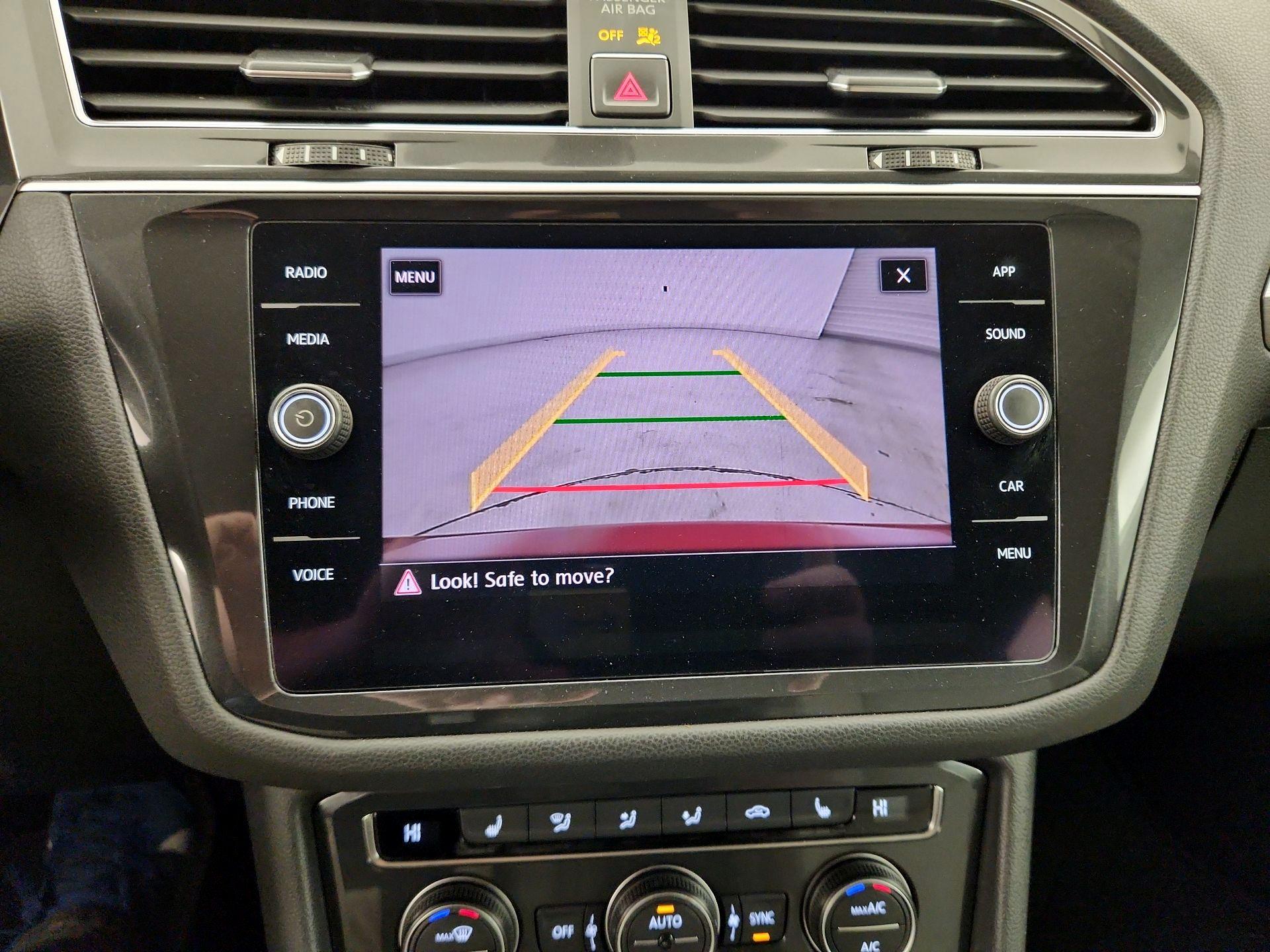 Thumbnail: 2018 Volkswagen Tiguan - 14