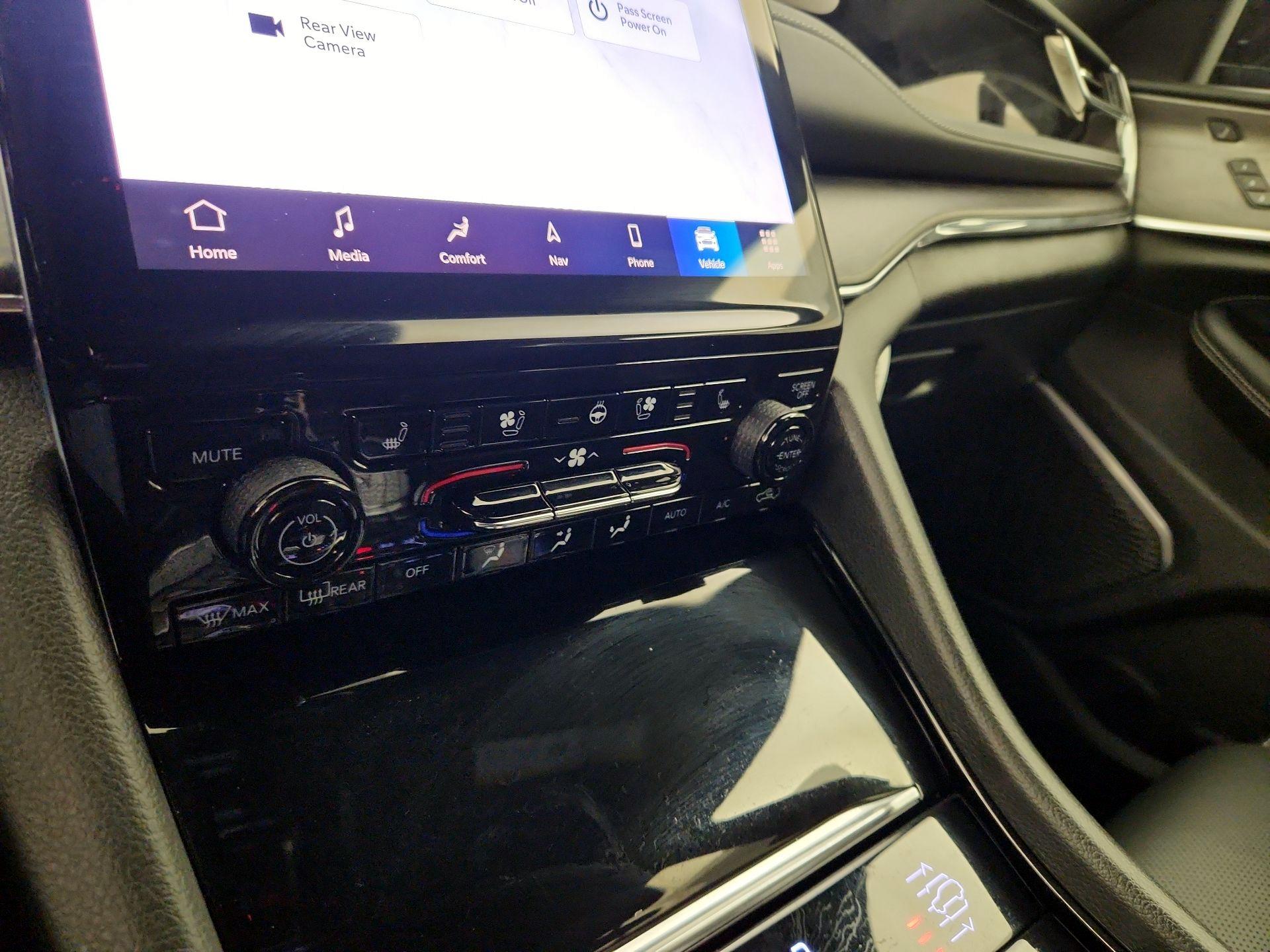 Thumbnail: 2023 Jeep Grand Cherokee - 17