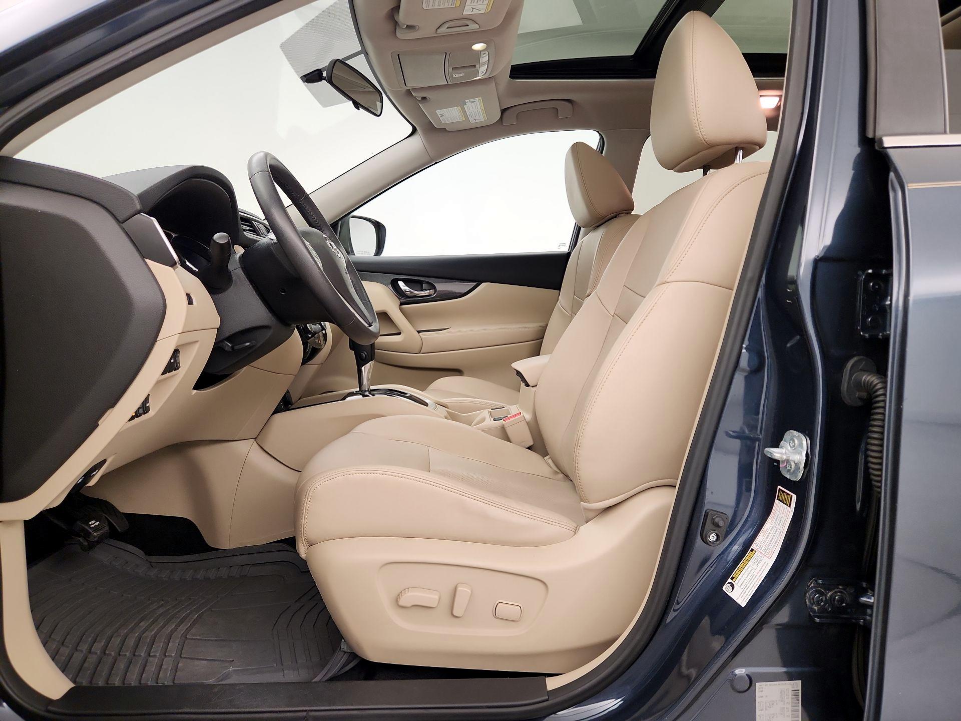 Thumbnail: 2016 Nissan Rogue - 11