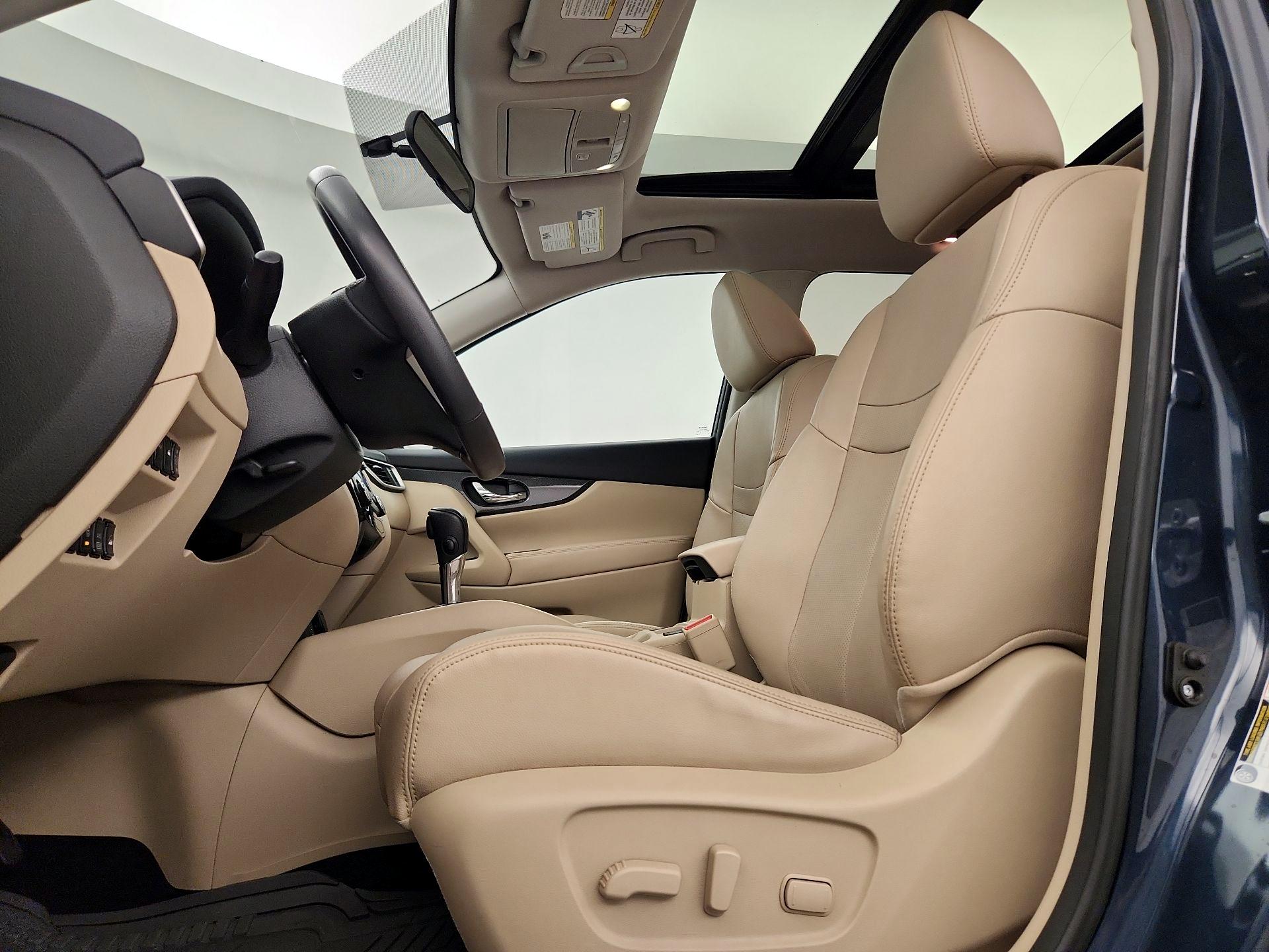 Thumbnail: 2016 Nissan Rogue - 19