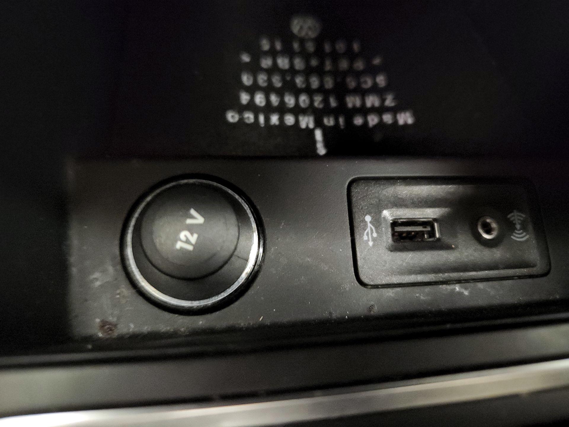 Thumbnail: 2016 Volkswagen Jetta - 17