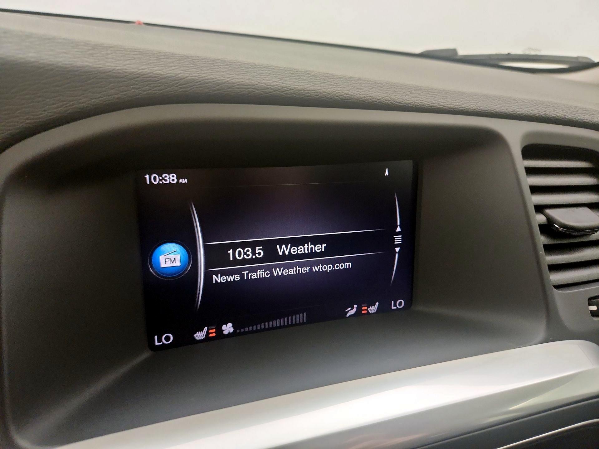 Thumbnail: 2018 Volvo S60 - 16