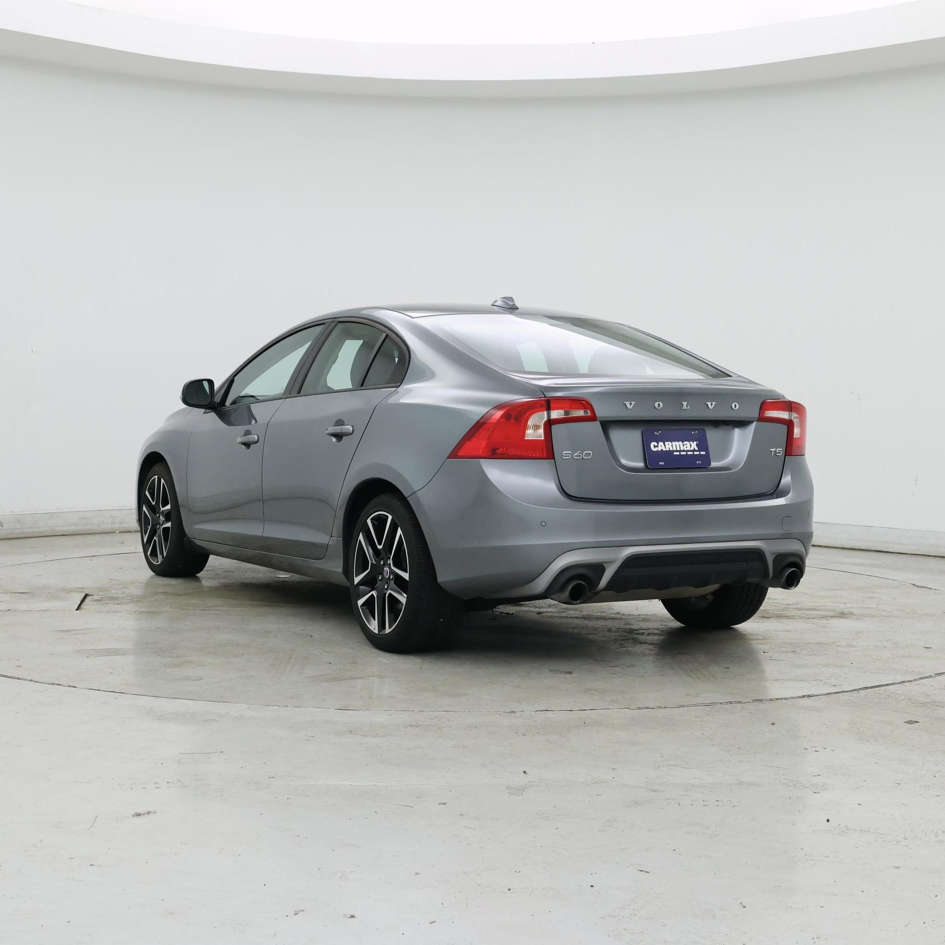 Thumbnail: 2018 Volvo S60 - 2