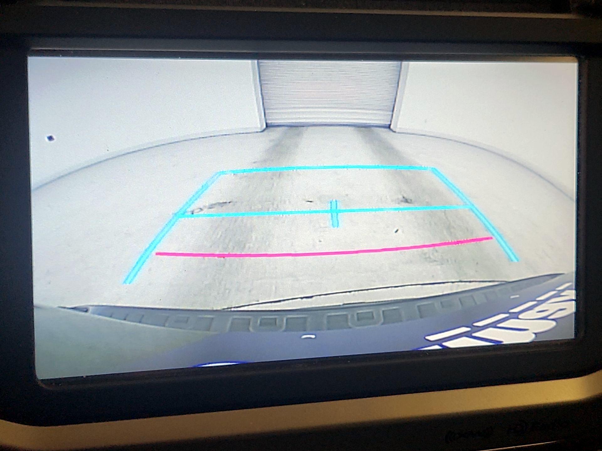 Thumbnail: 2017 Toyota 4Runner - 15