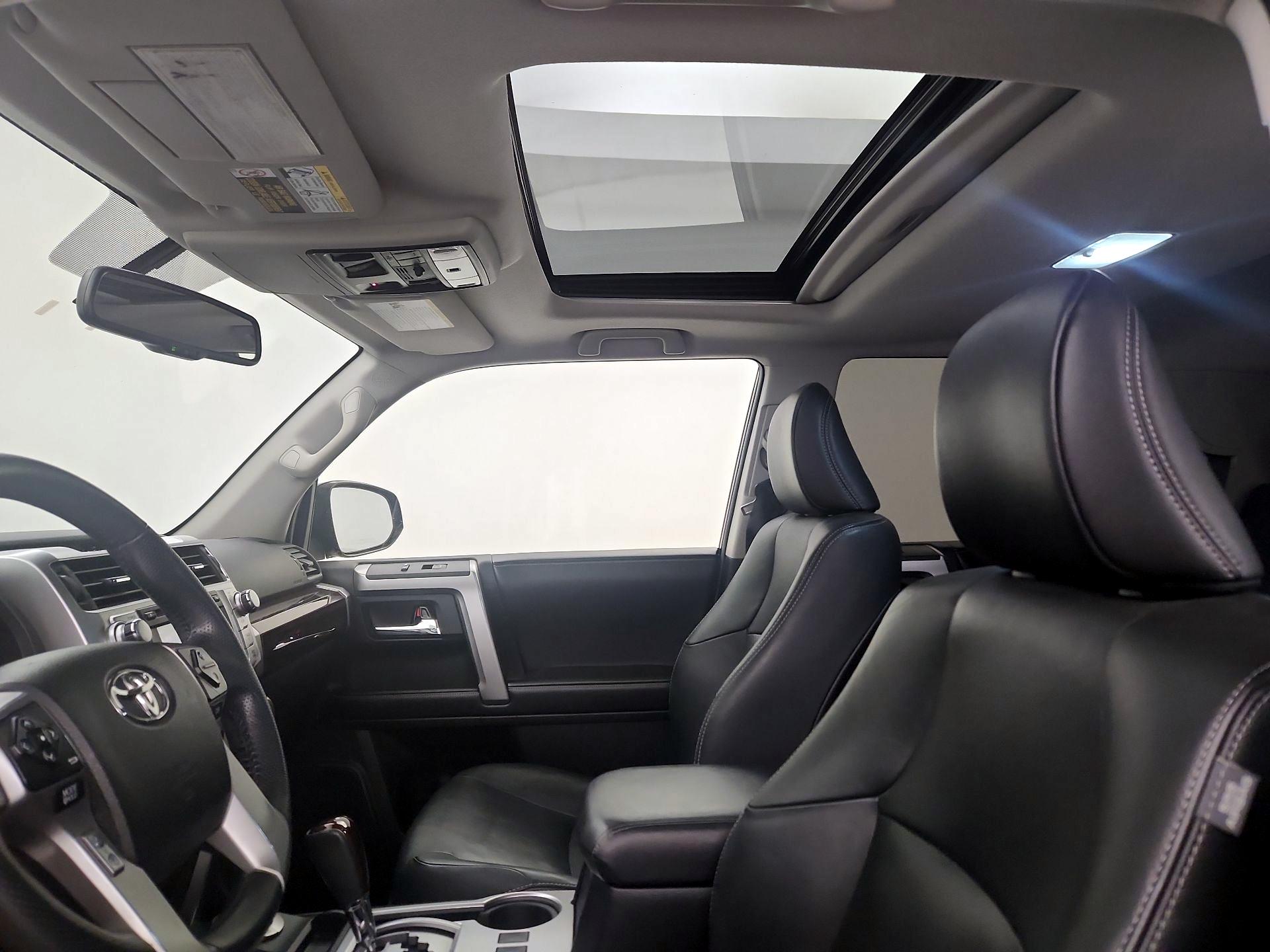 Thumbnail: 2017 Toyota 4Runner - 20