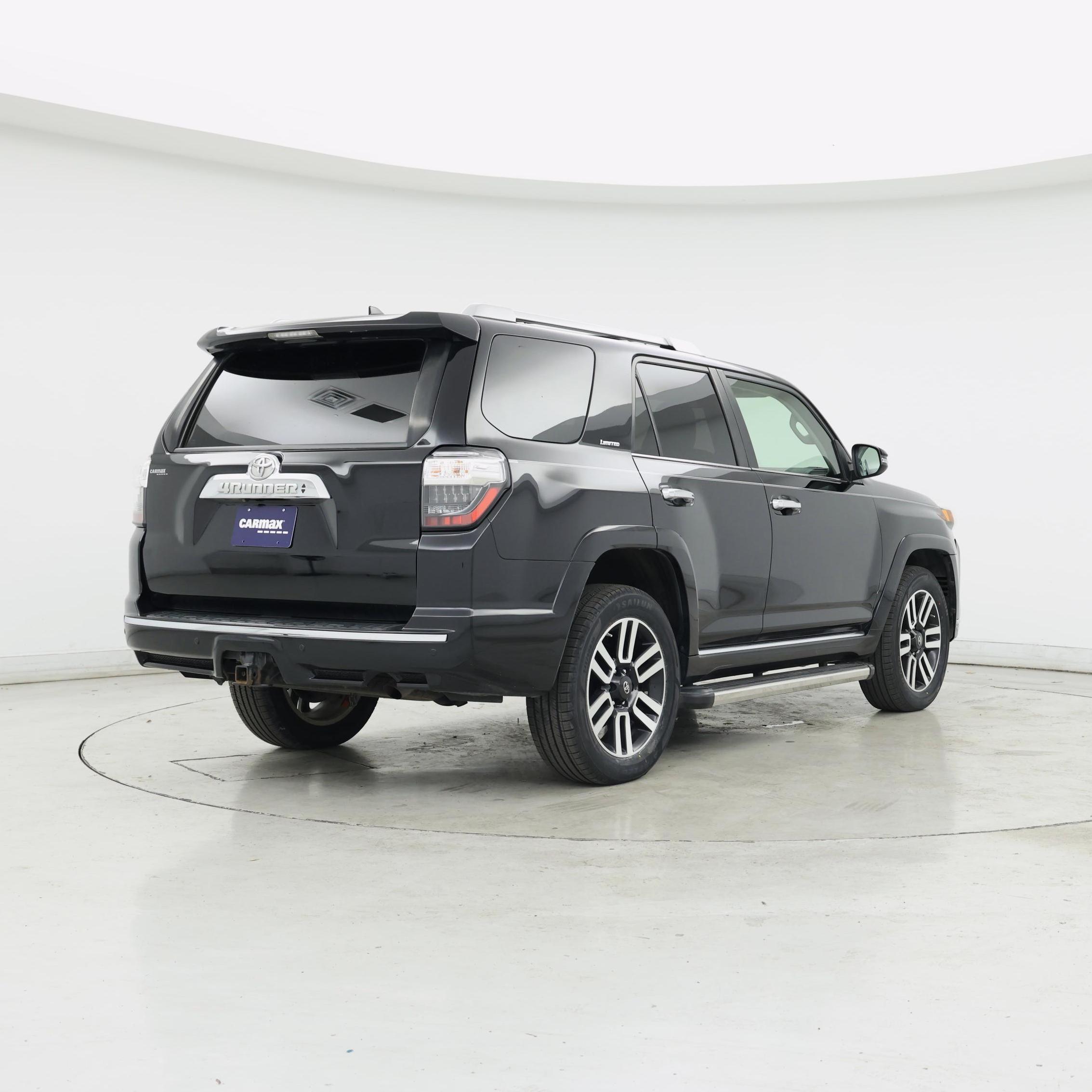 Thumbnail: 2017 Toyota 4Runner - 8