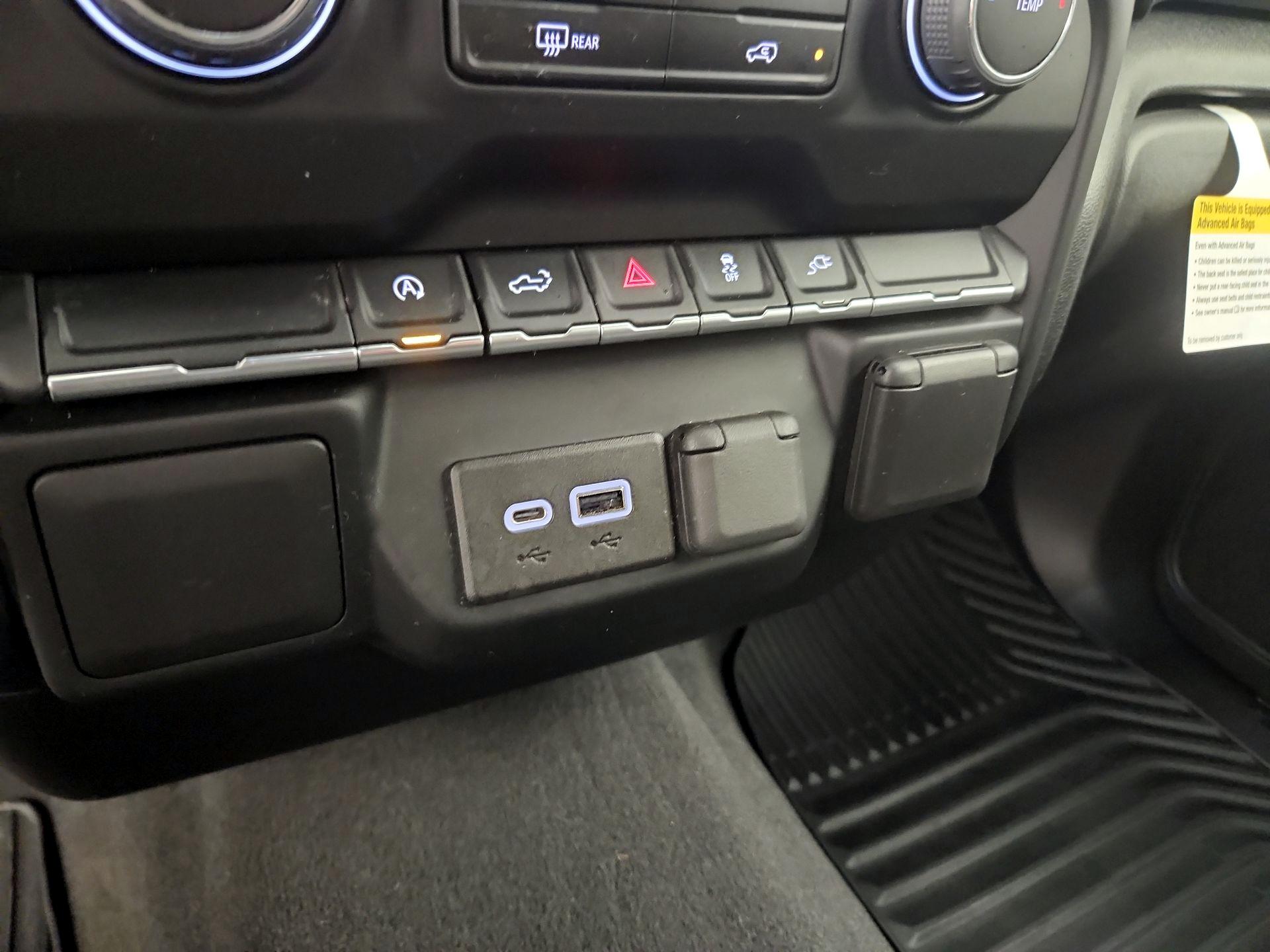 Thumbnail: 2022 Chevrolet Silverado 1500 - 18