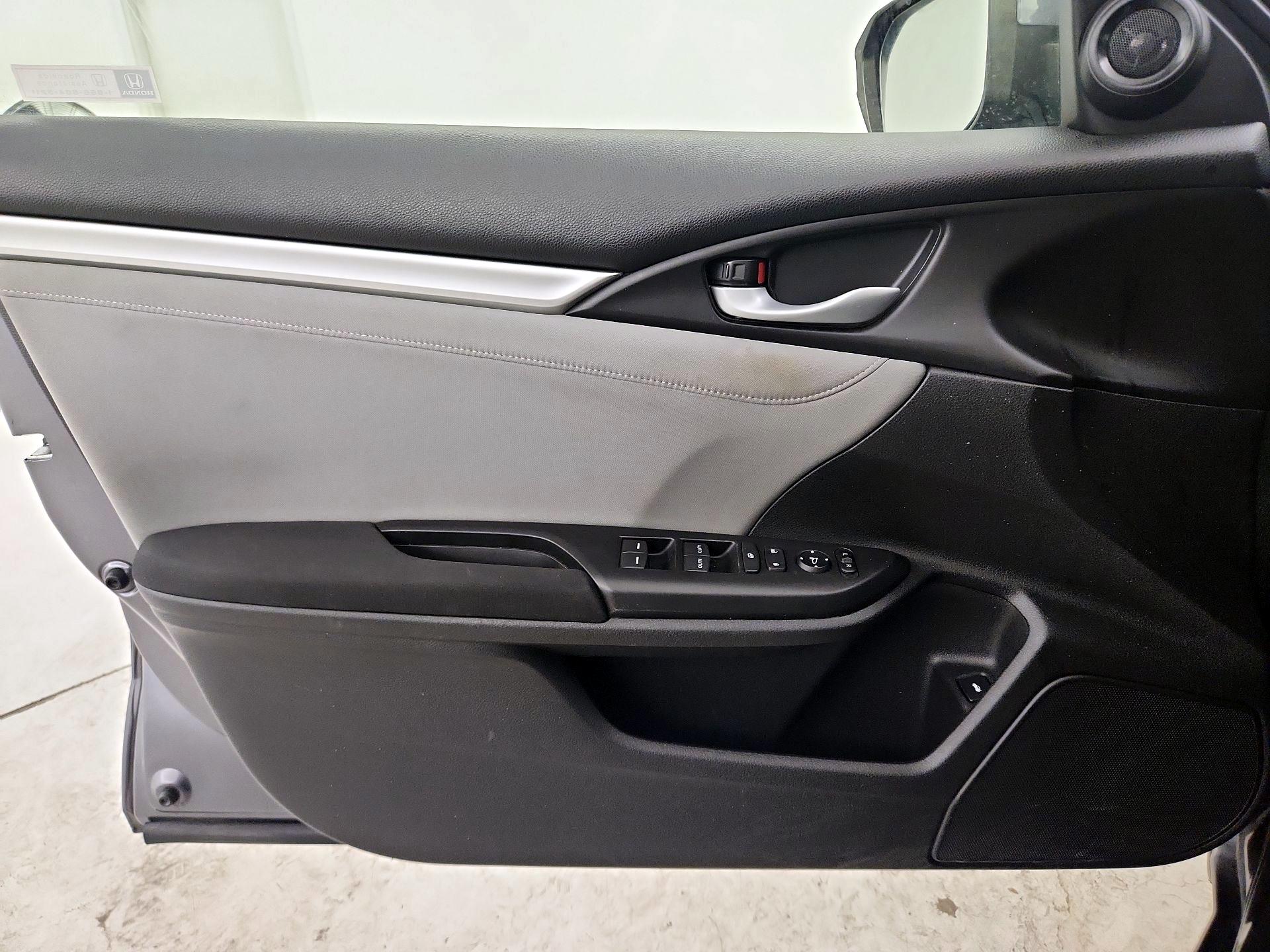 Thumbnail: 2019 Honda Civic - 12