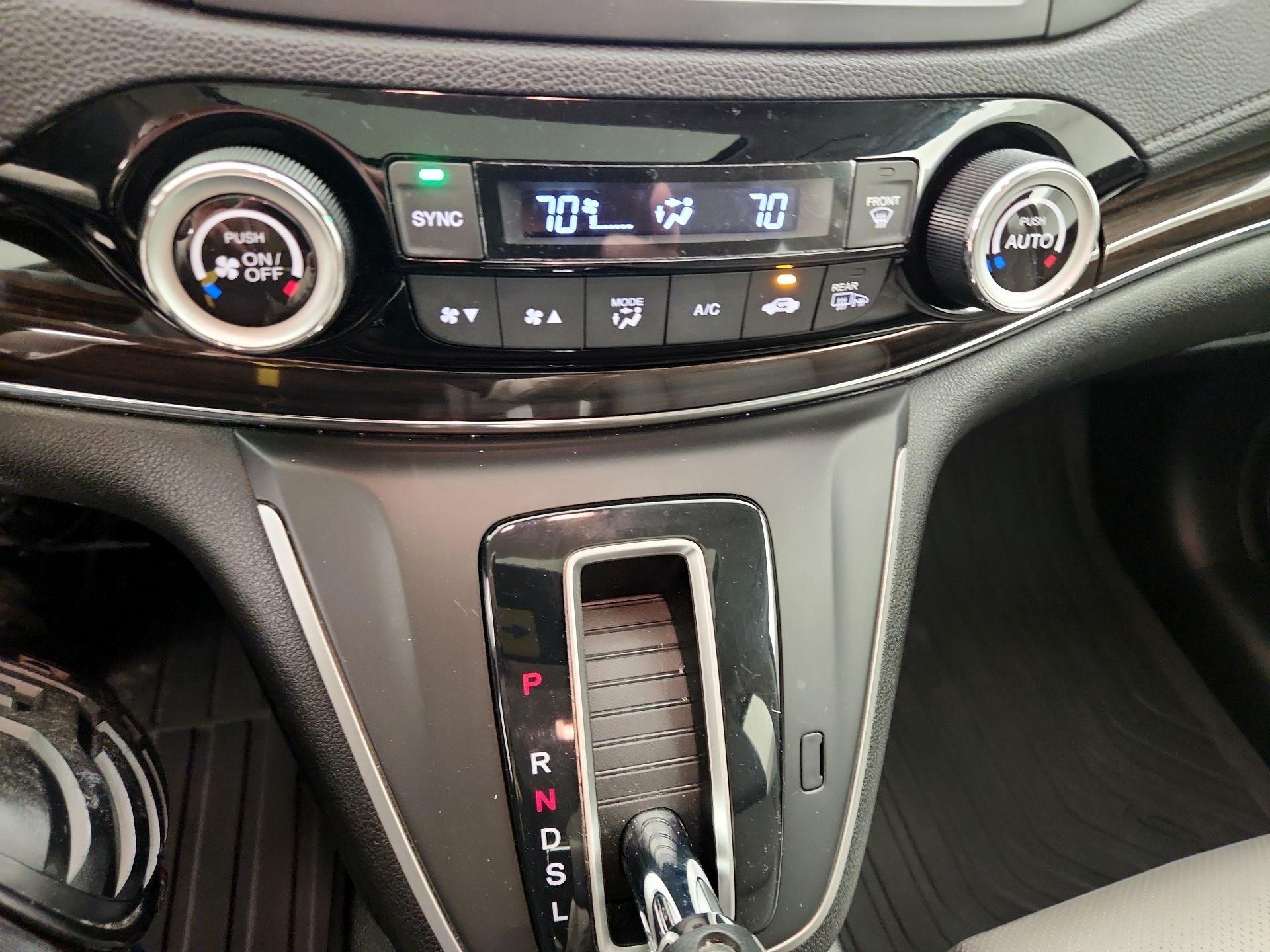 Thumbnail: 2015 Honda CR-V - 17