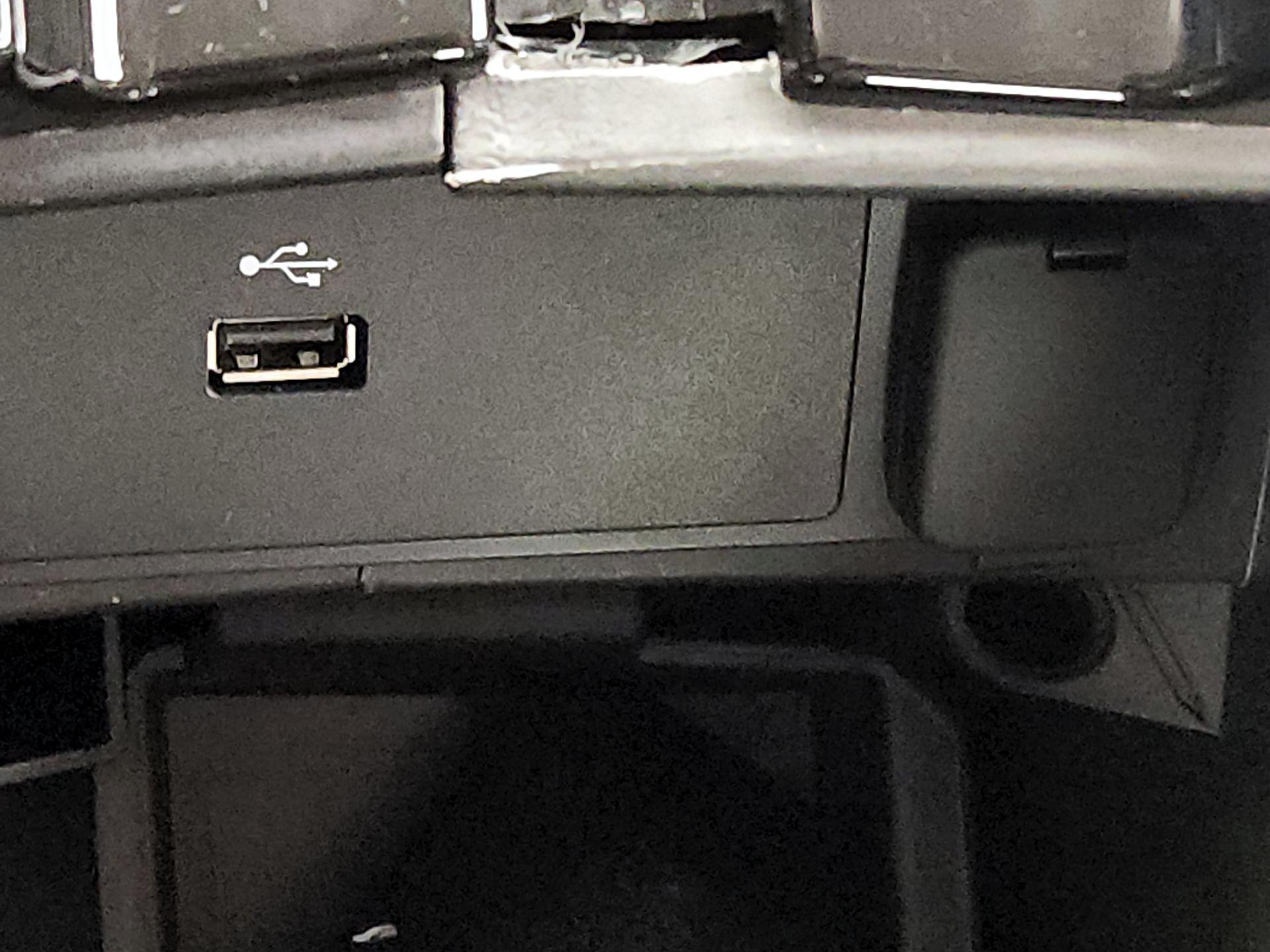 Thumbnail: 2016 Ford Fusion - 18