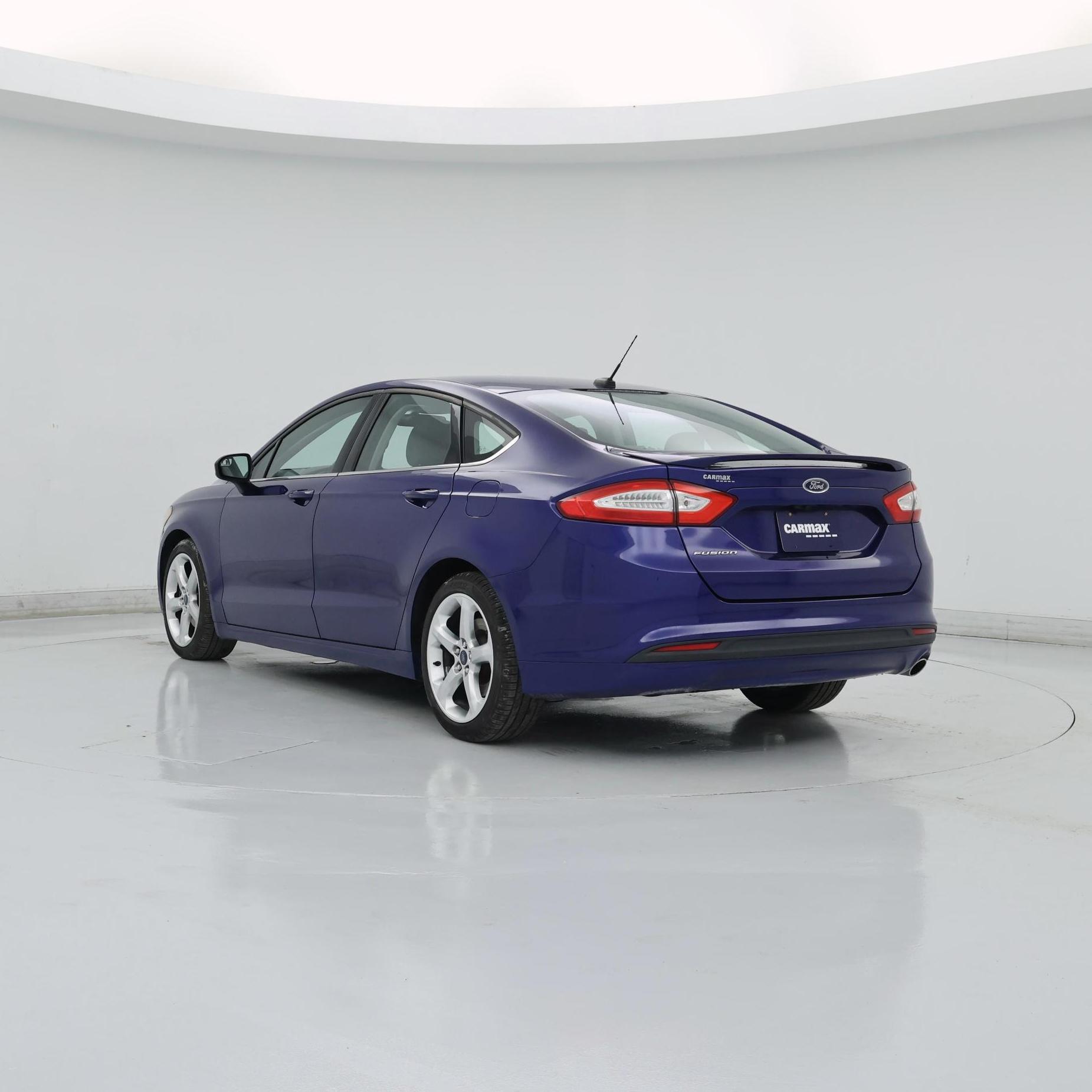 Thumbnail: 2016 Ford Fusion - 2