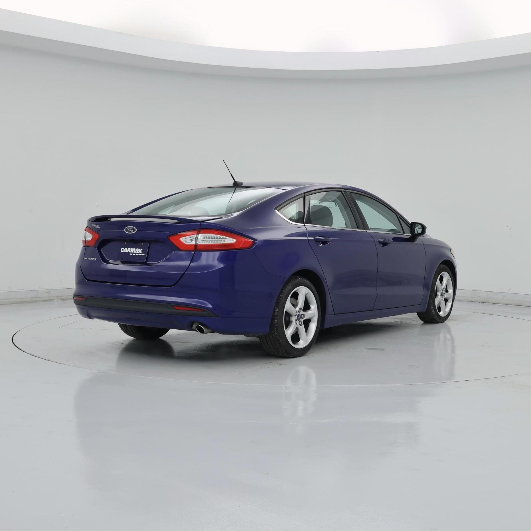 Thumbnail: 2016 Ford Fusion - 8