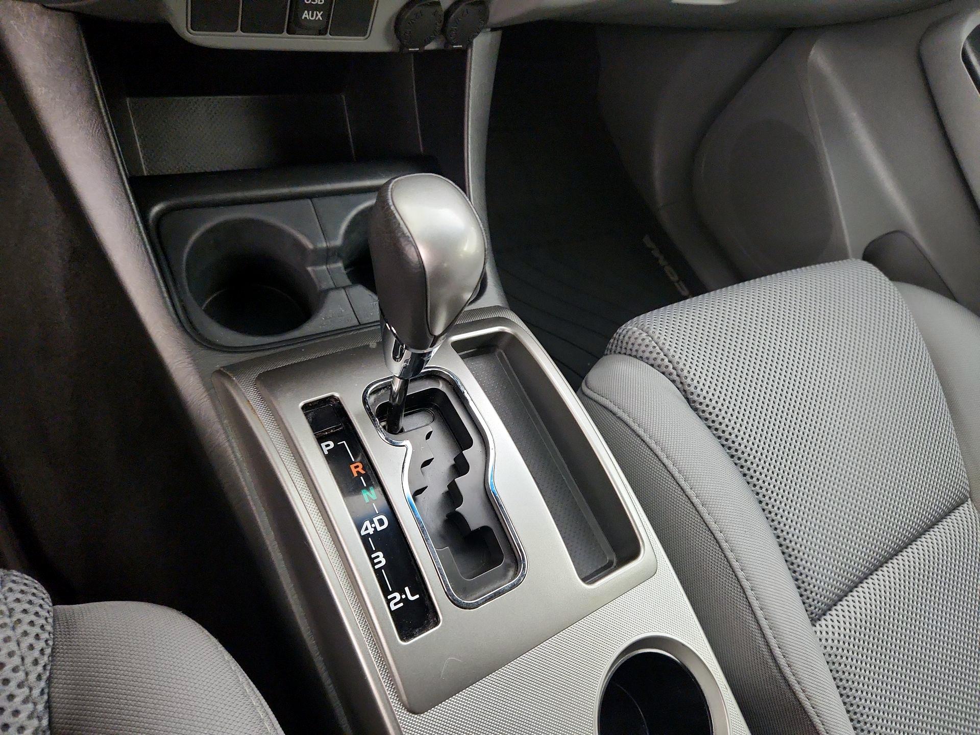 Thumbnail: 2015 Toyota Tacoma - 17