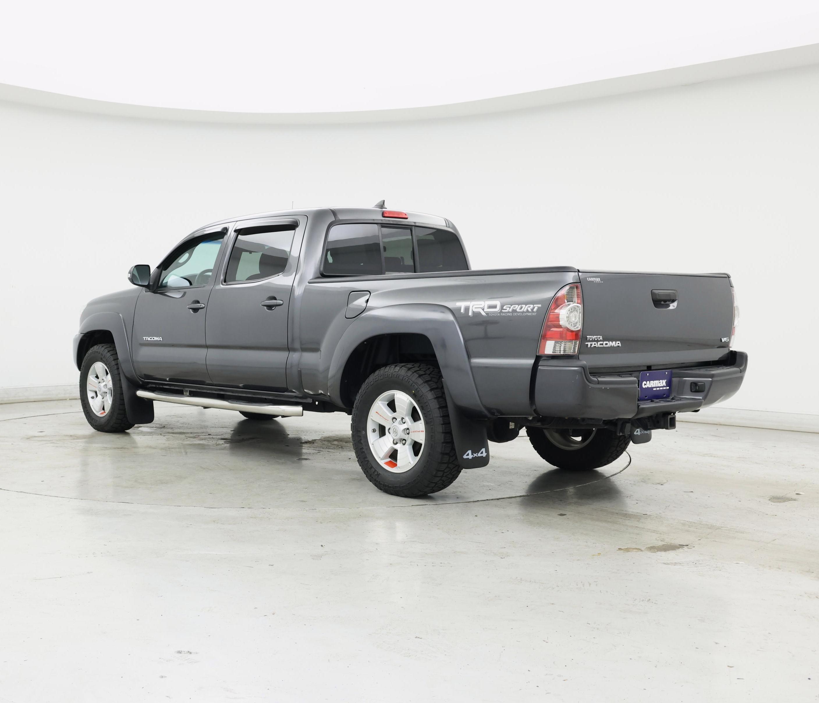 Thumbnail: 2015 Toyota Tacoma - 2