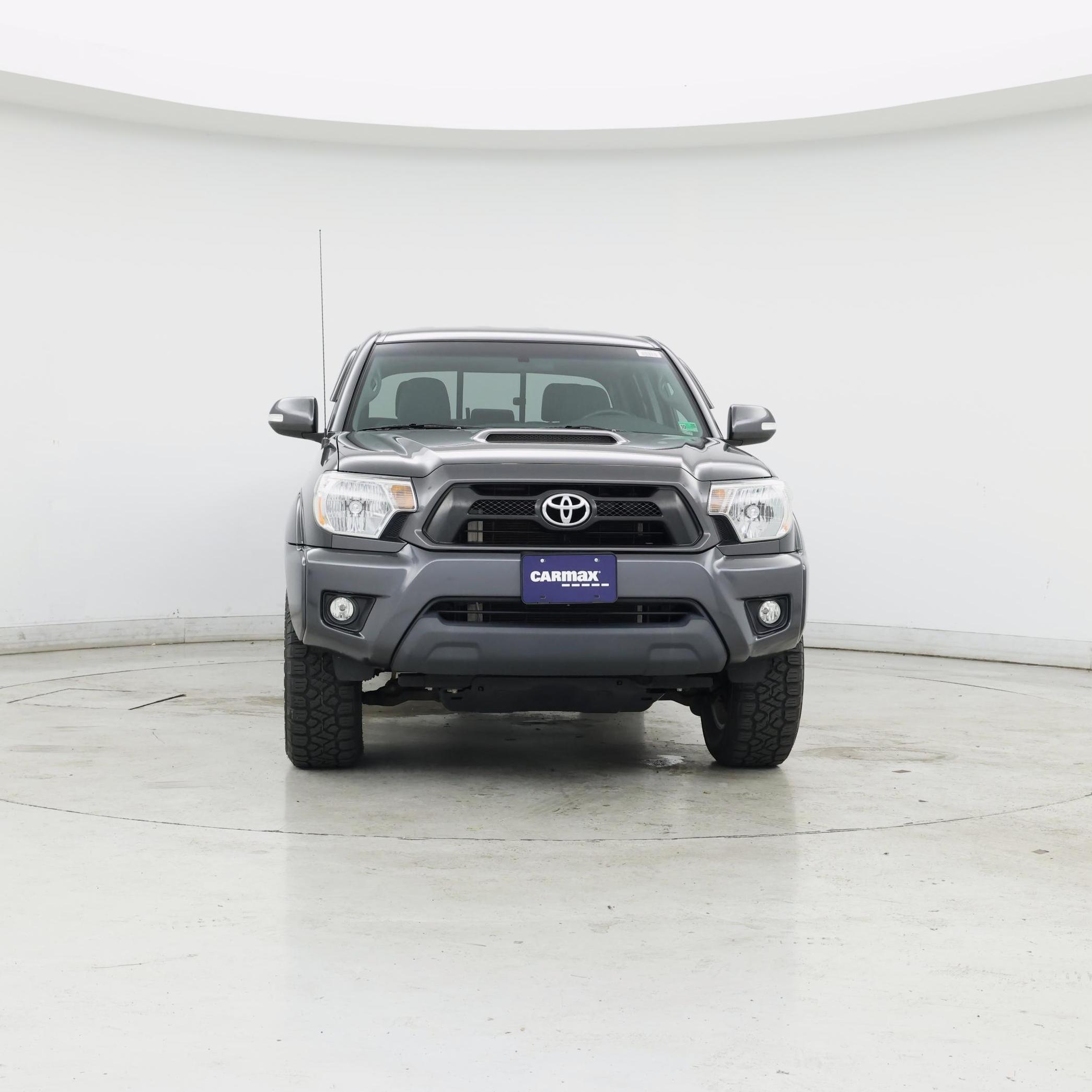 Thumbnail: 2015 Toyota Tacoma - 5