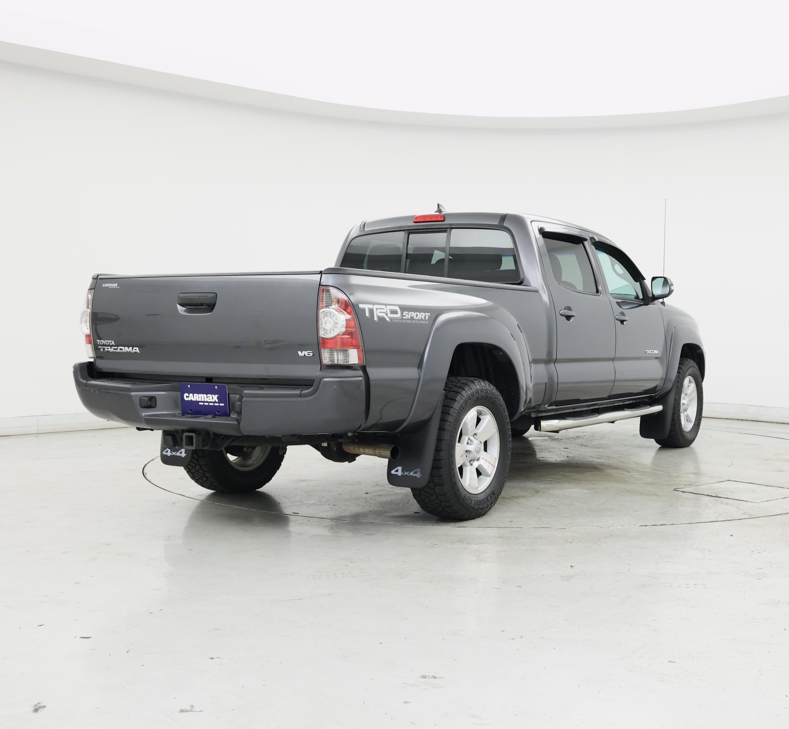 Thumbnail: 2015 Toyota Tacoma - 8