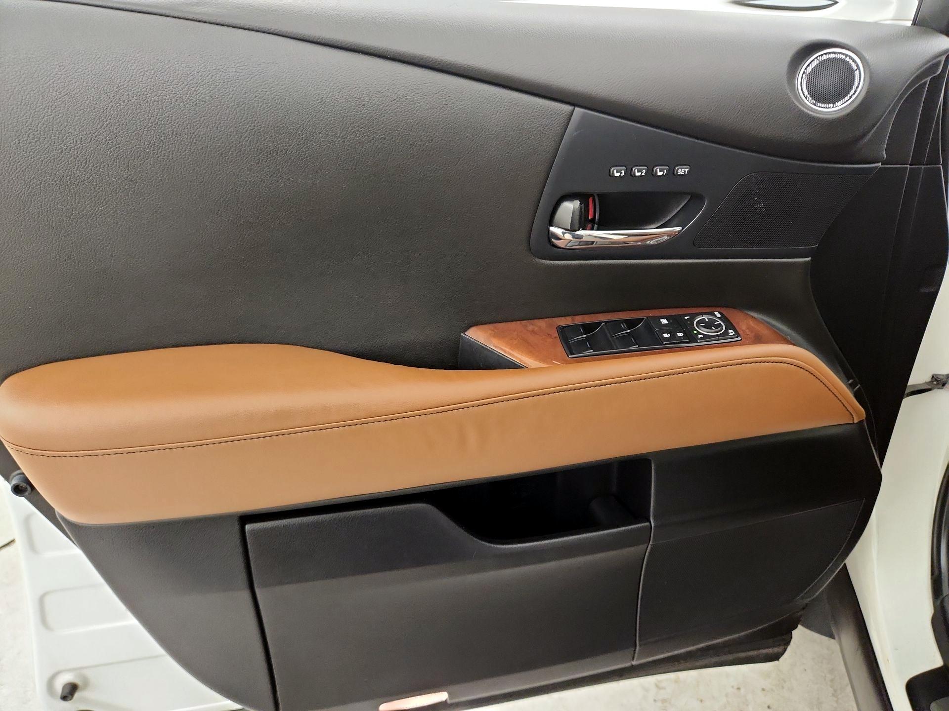 Thumbnail: 2015 Lexus RX - 12