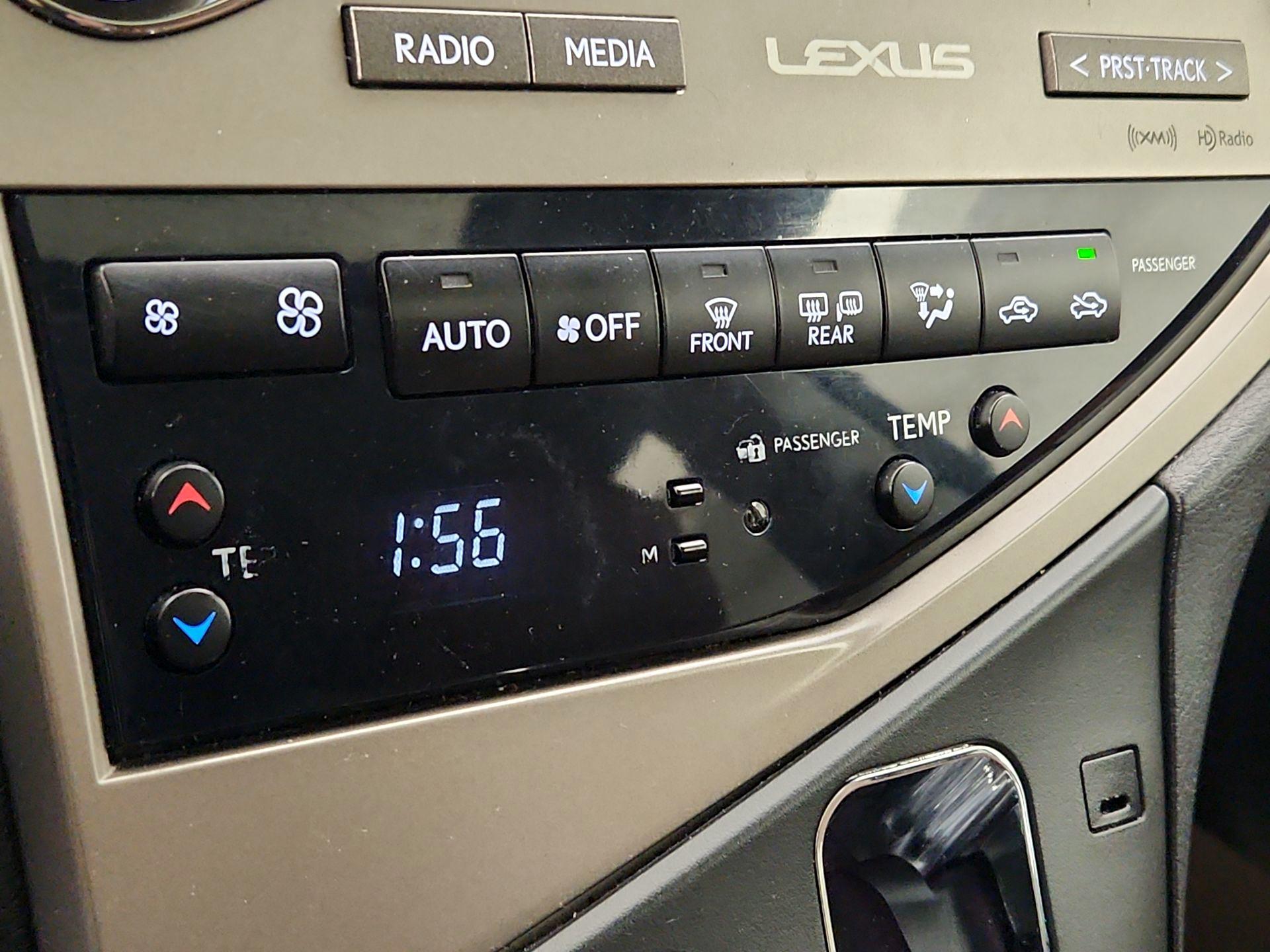 Thumbnail: 2015 Lexus RX - 16