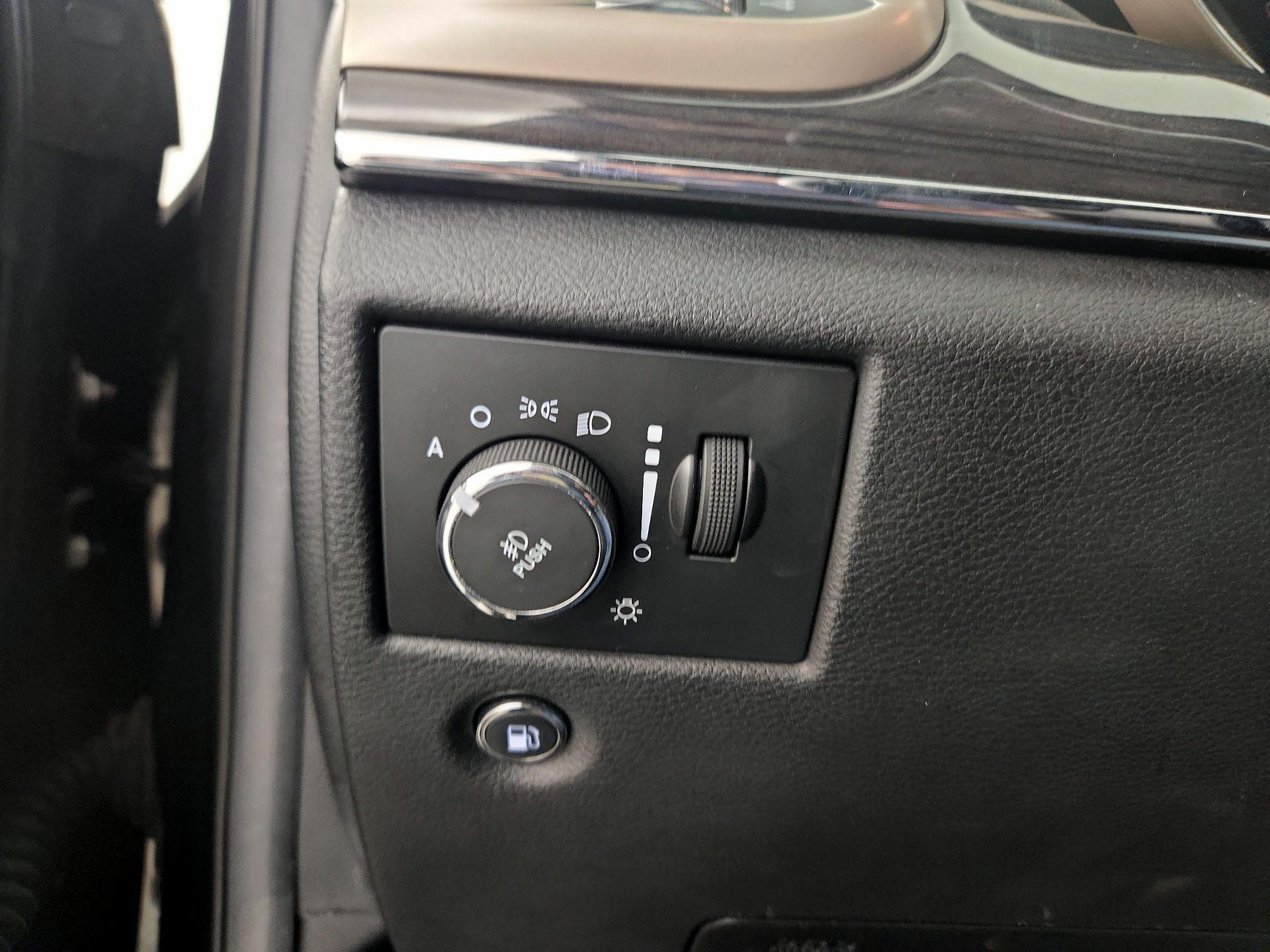 Thumbnail: 2014 Jeep Grand Cherokee - 13