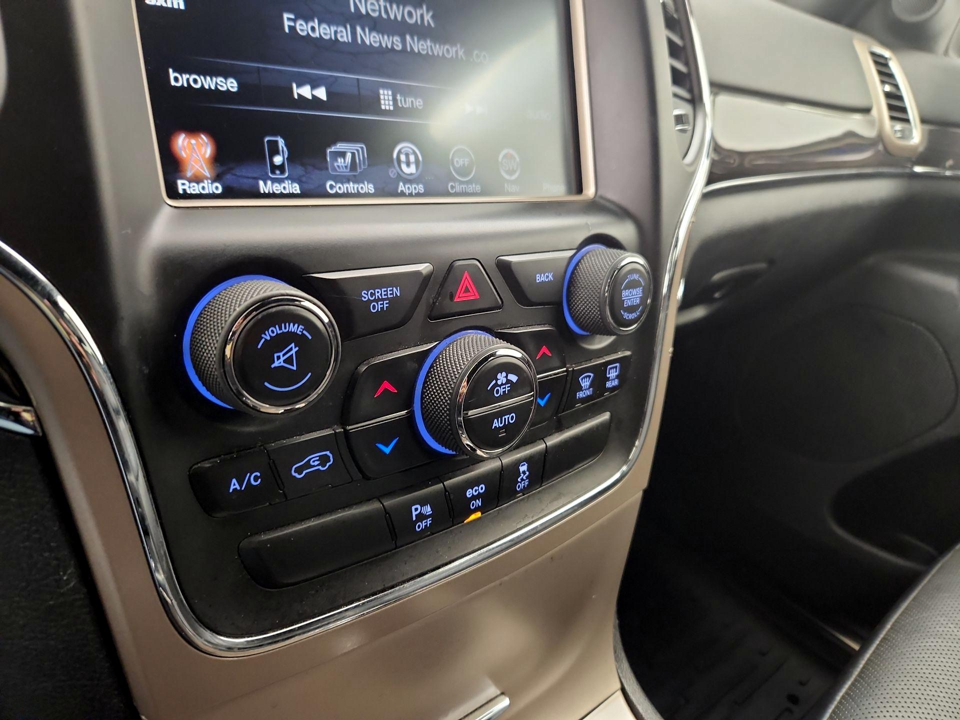 Thumbnail: 2014 Jeep Grand Cherokee - 17