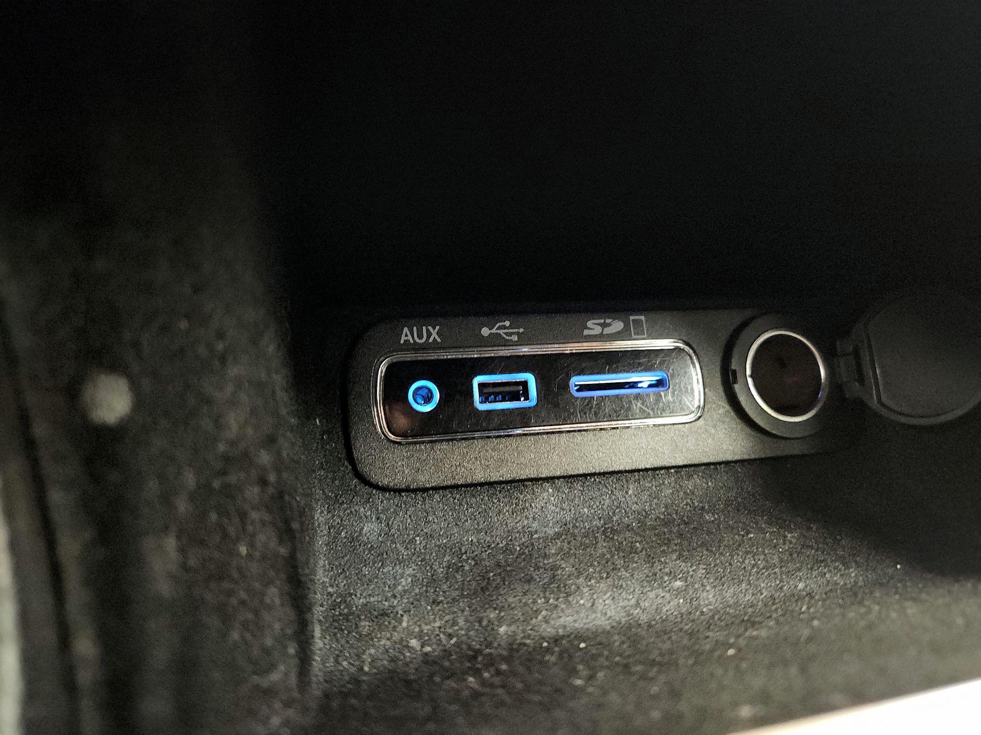 Thumbnail: 2014 Jeep Grand Cherokee - 19