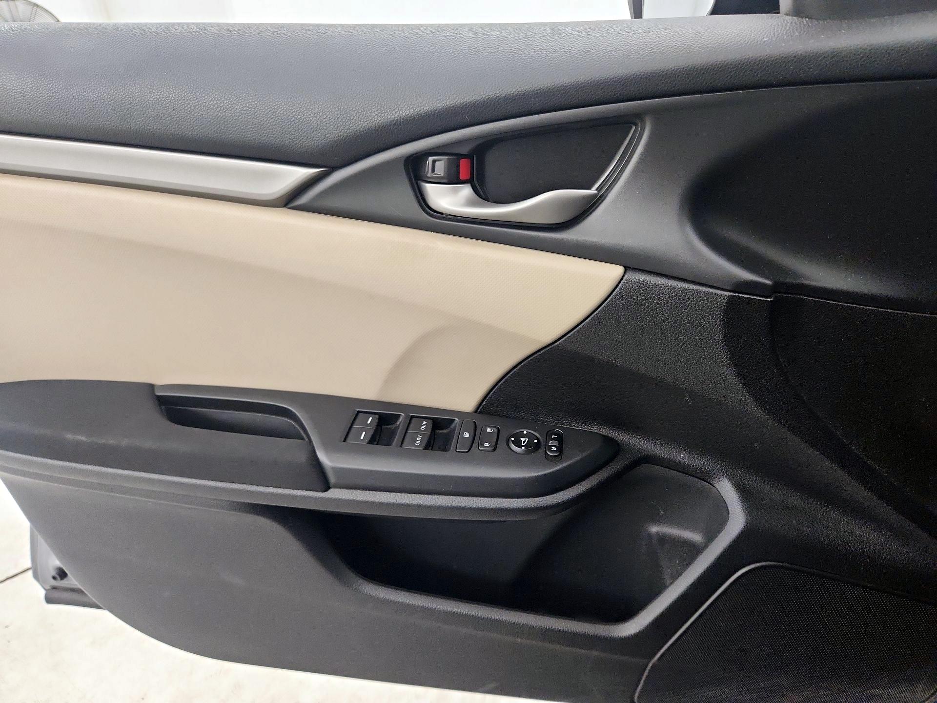 Thumbnail: 2018 Honda Civic - 12