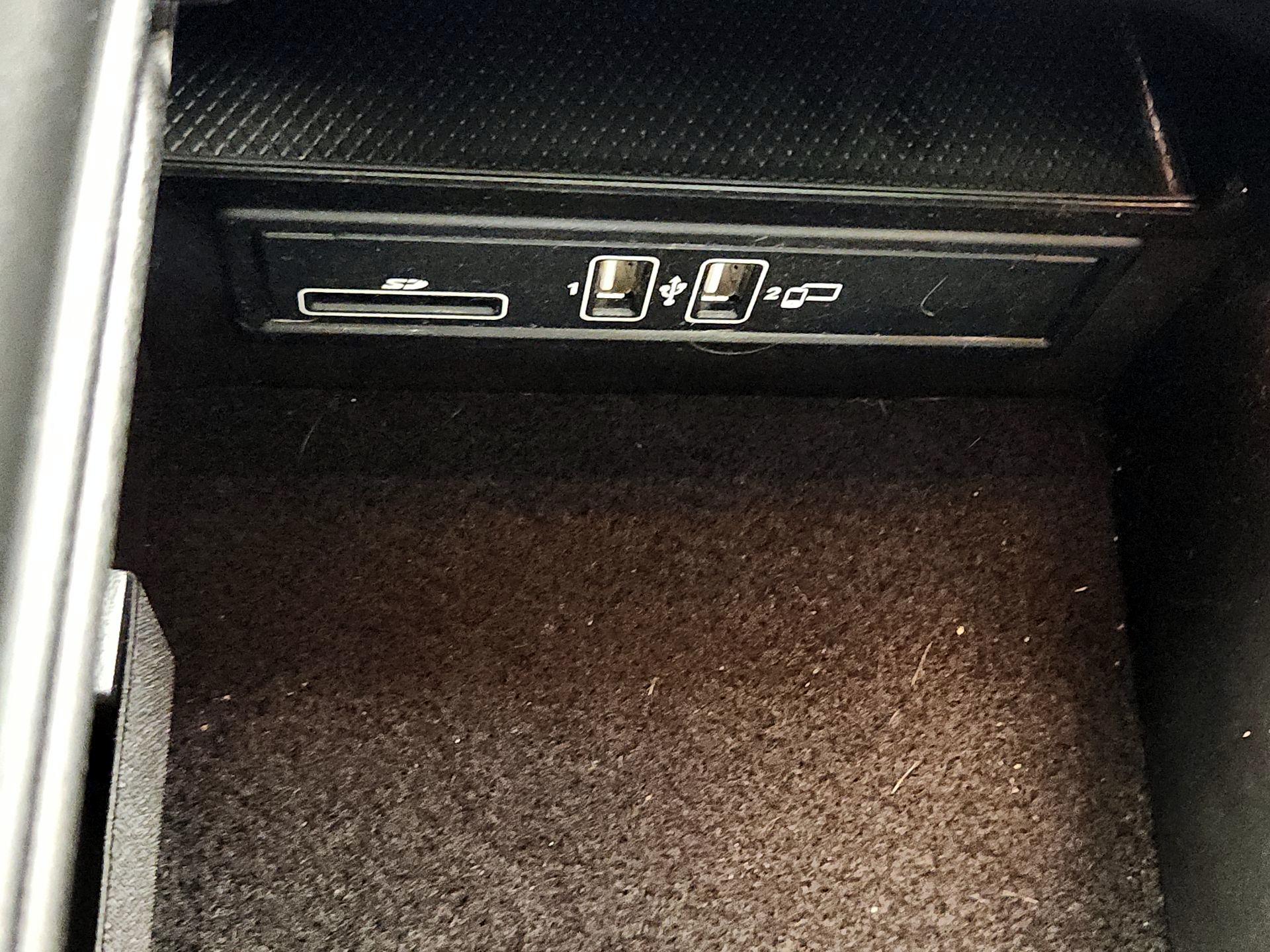 Thumbnail: 2018 Mercedes-Benz C-Class - 18