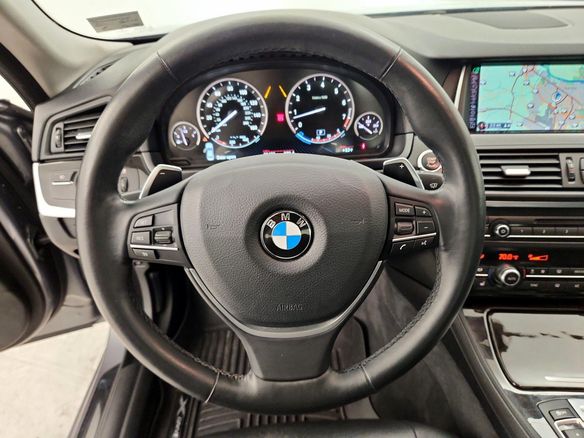 Thumbnail: 2016 BMW 5 Series - 10