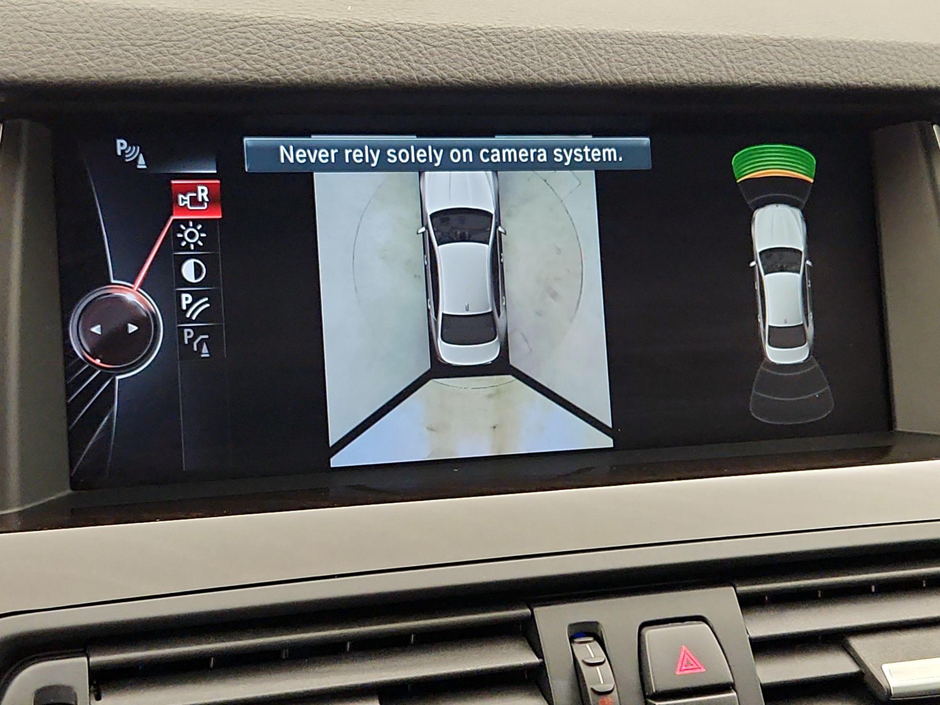 Thumbnail: 2016 BMW 5 Series - 15