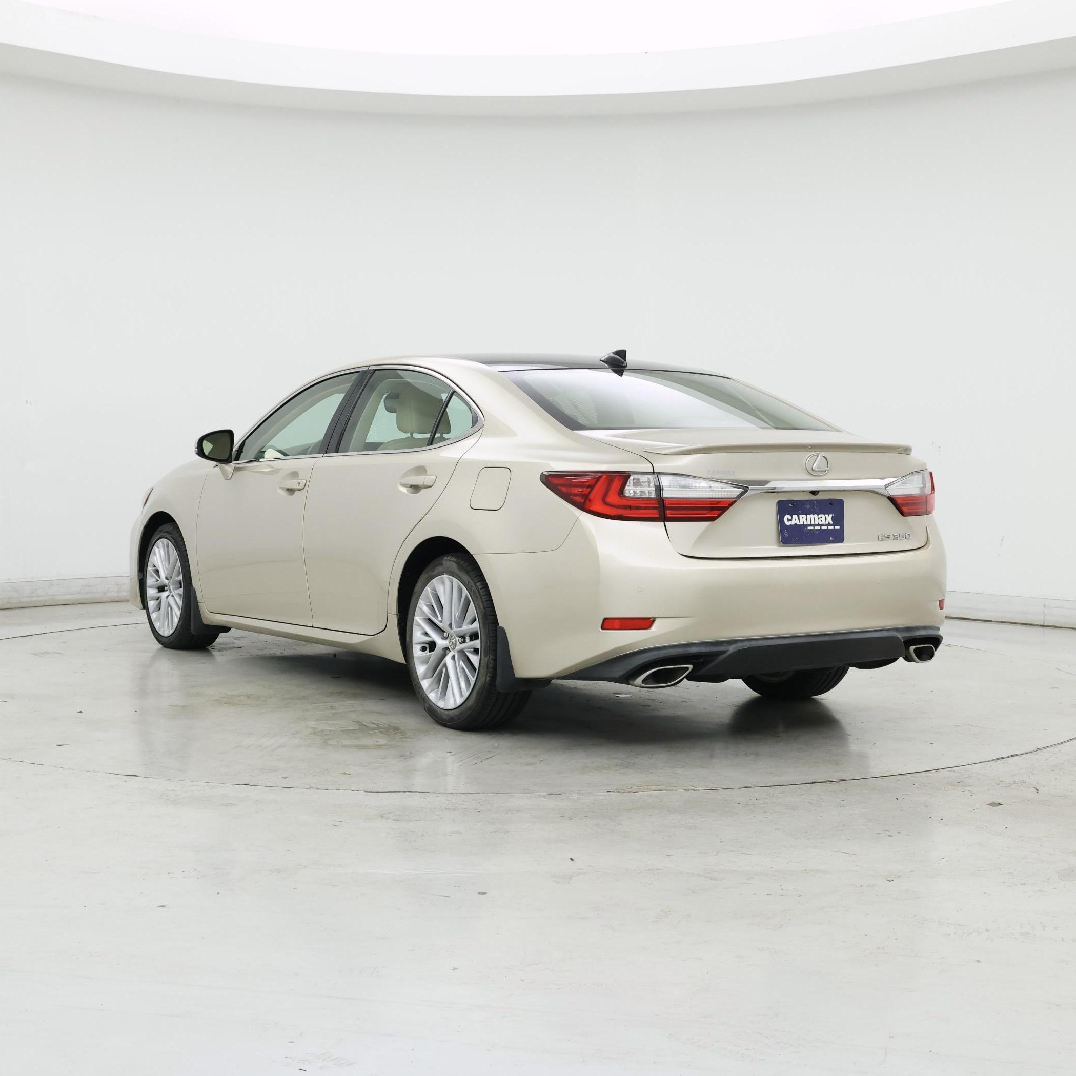 Thumbnail: 2016 Lexus ES - 2