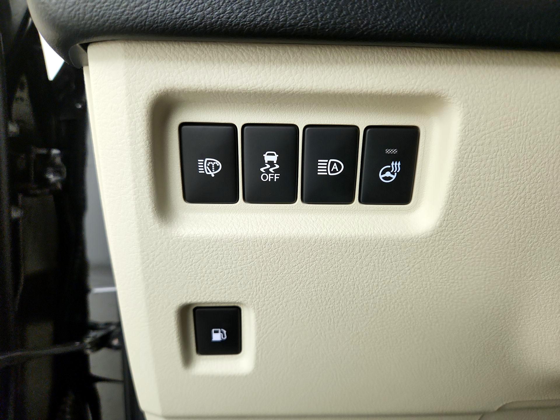 Thumbnail: 2023 Lexus GX - 13