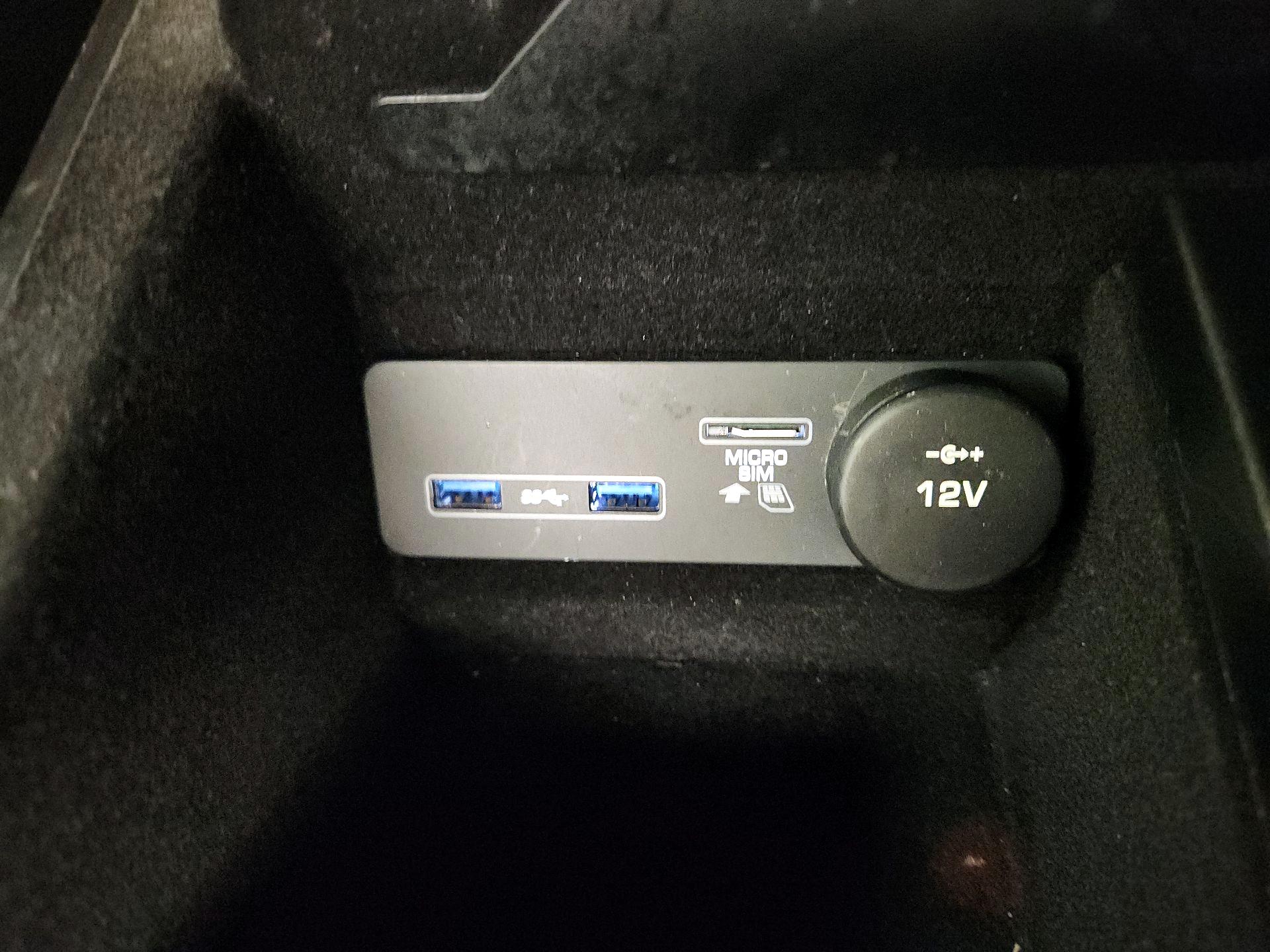 Thumbnail: 2020 Jaguar F-Type - 18