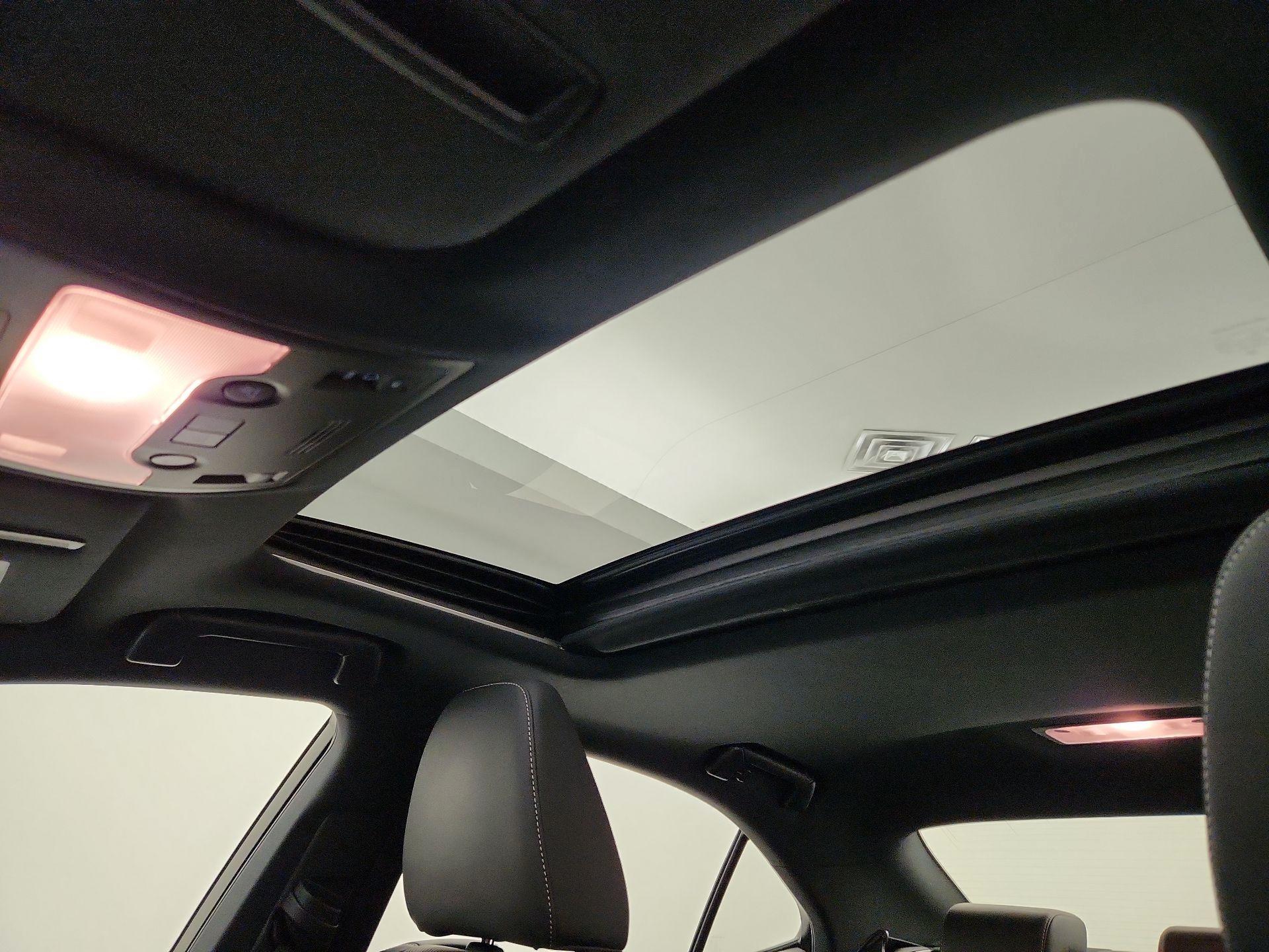 Thumbnail: 2015 Lexus IS - 20