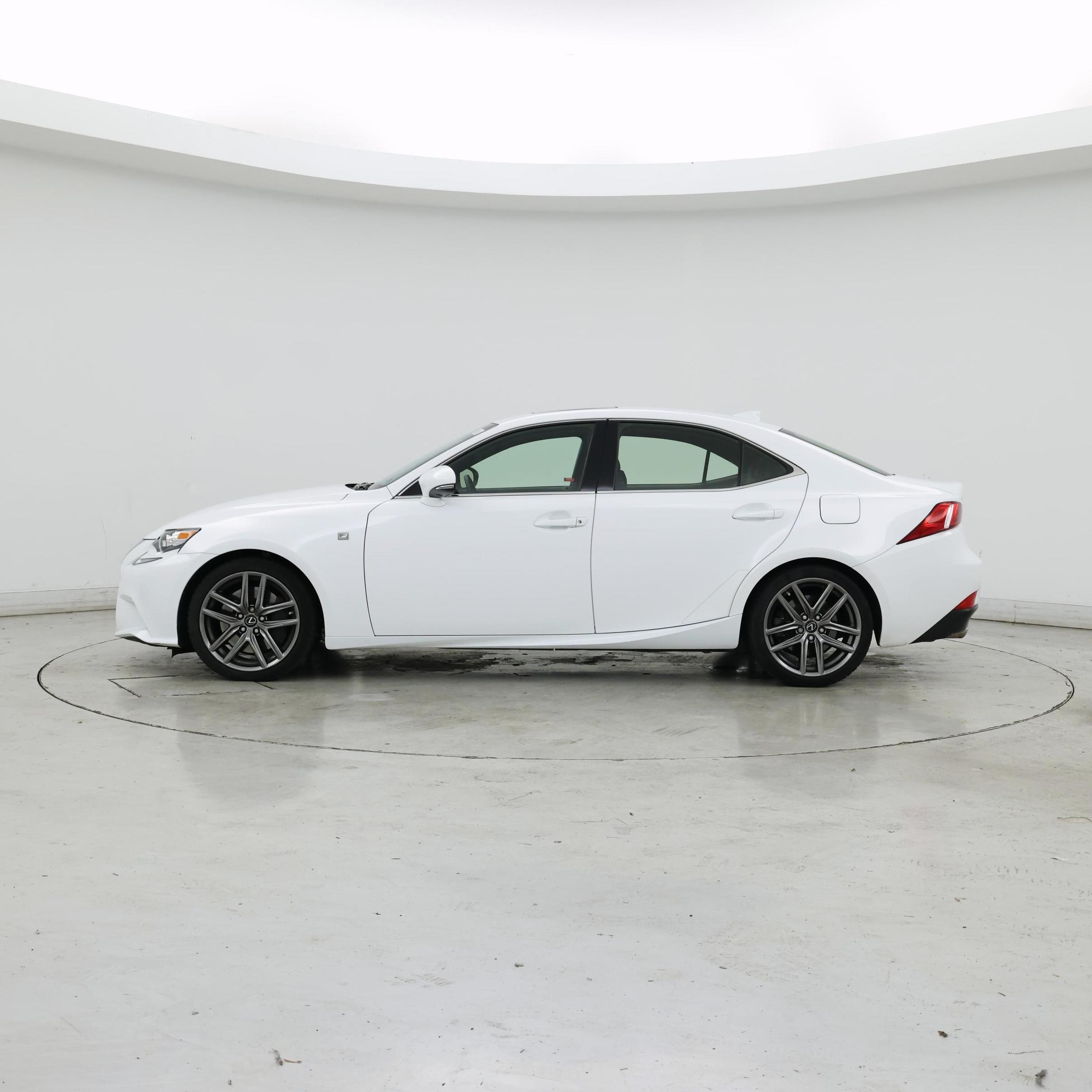 Thumbnail: 2015 Lexus IS - 3