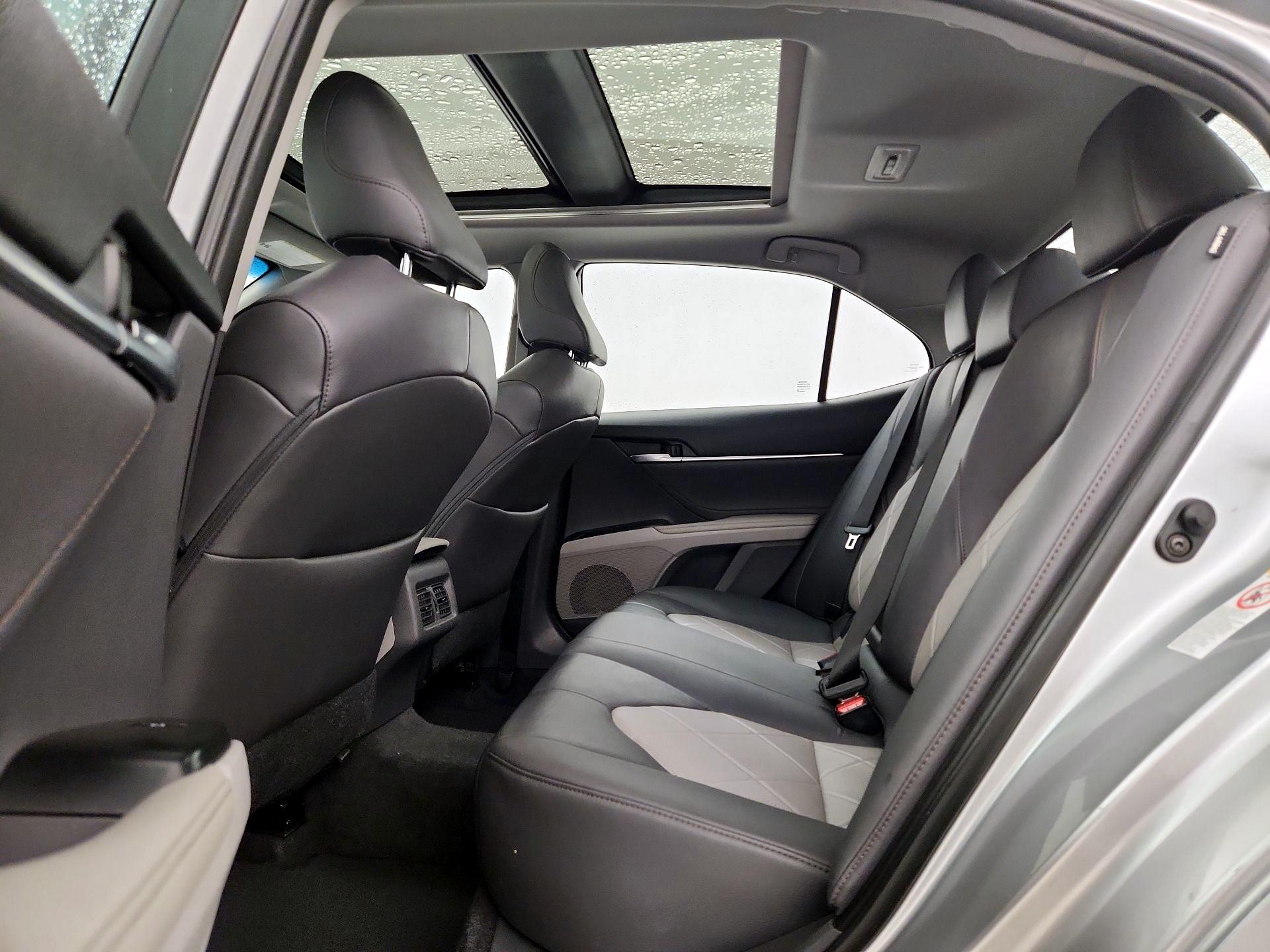 Thumbnail: 2018 Toyota Camry - 20