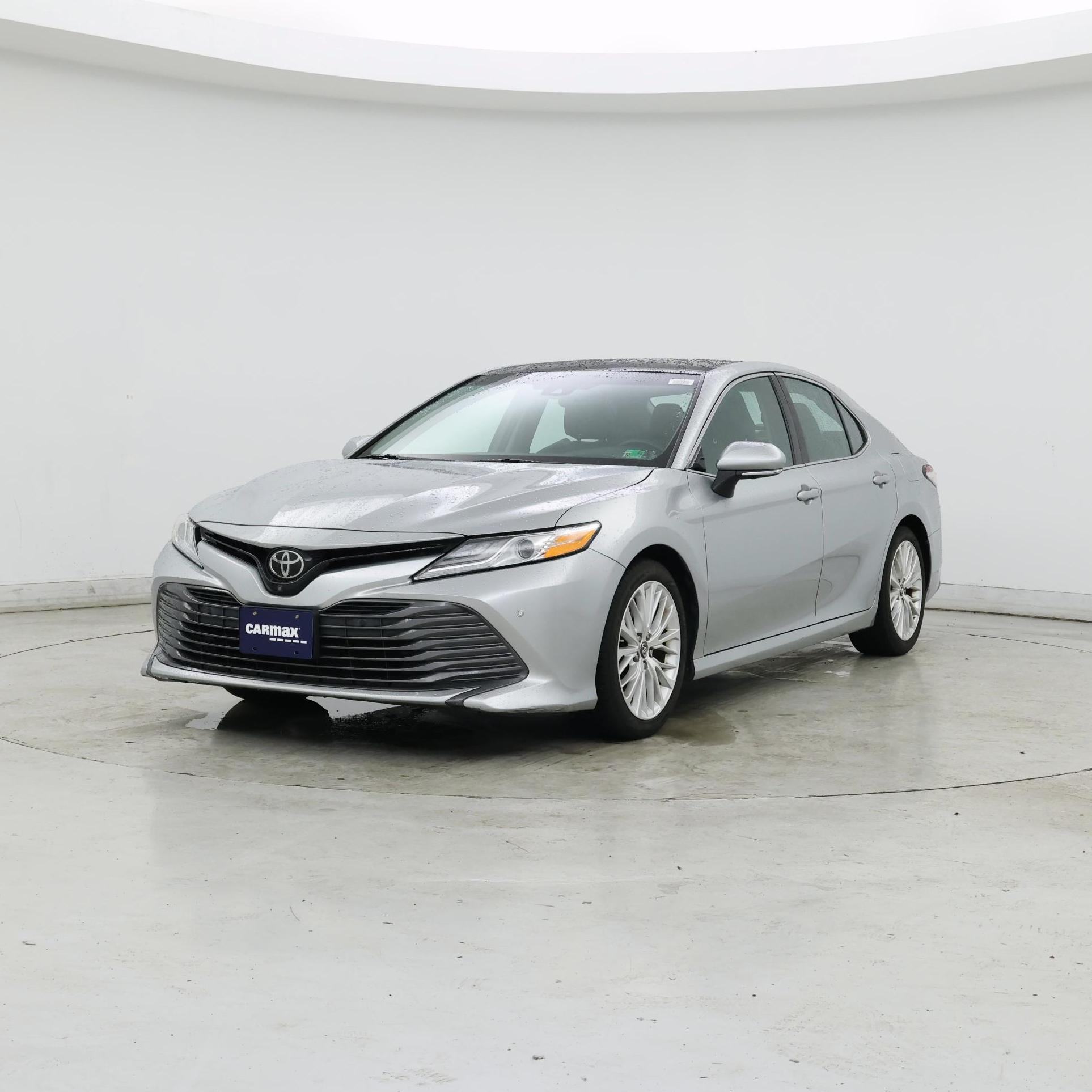 Thumbnail: 2018 Toyota Camry - 4